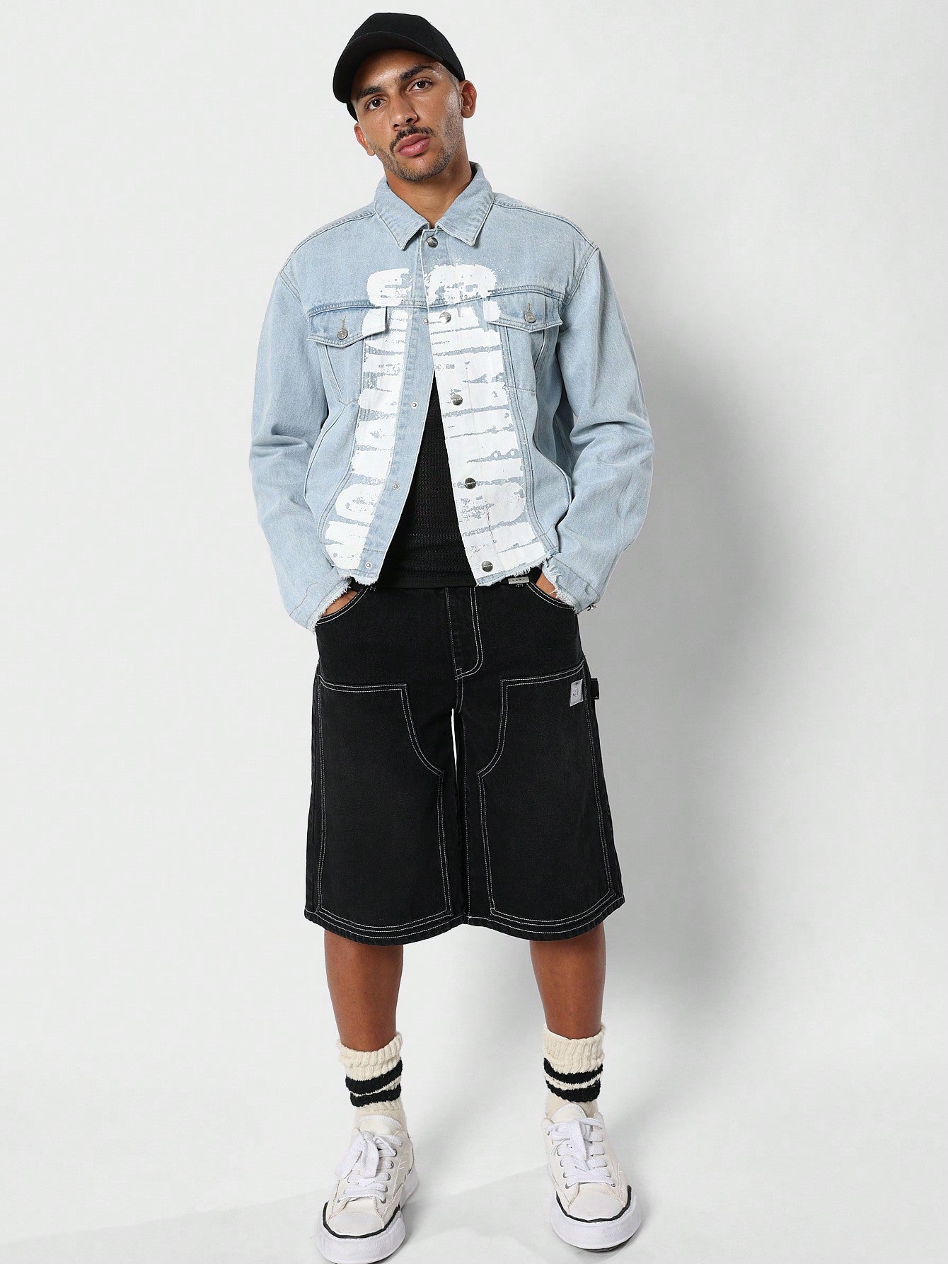 Washed Cropped Raw Edge Hem Denim Jacket With Graffiti Graphic Print & Patches Label