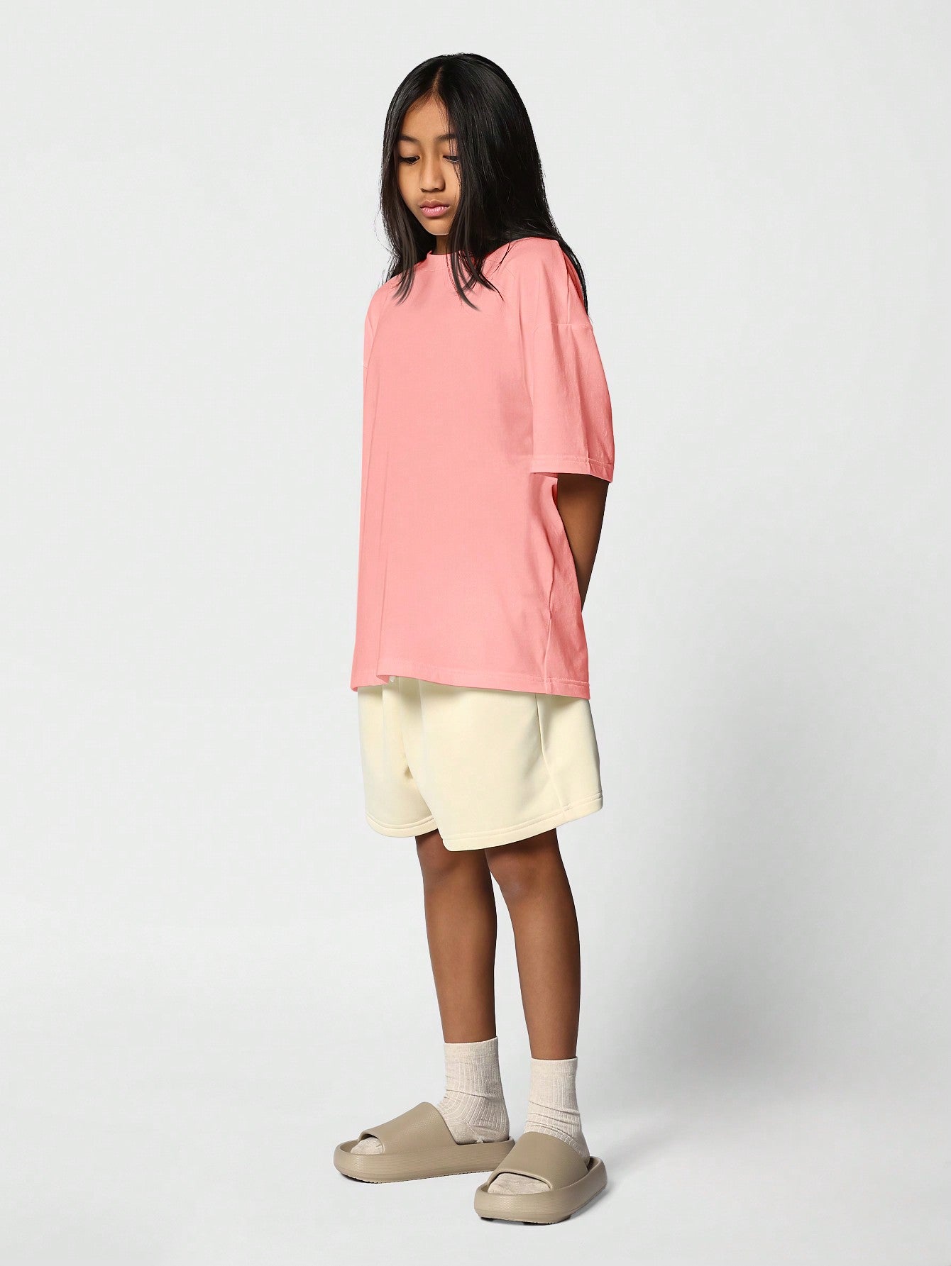 Tween Girl Regular Fit Essential Tee