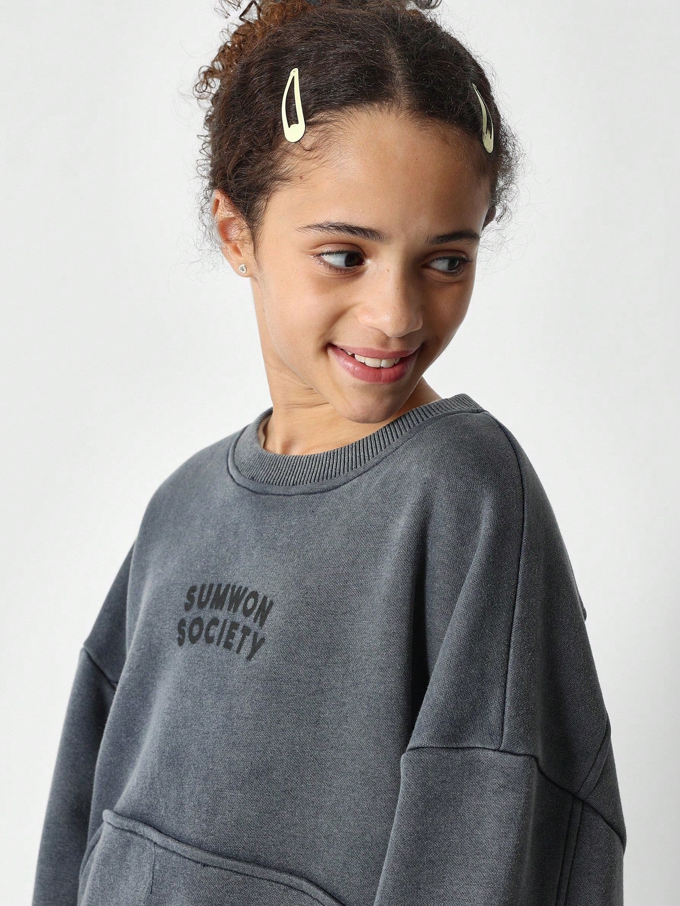 Tween Girls Washed Crew Seamed Sweatshirt With Graphic Print