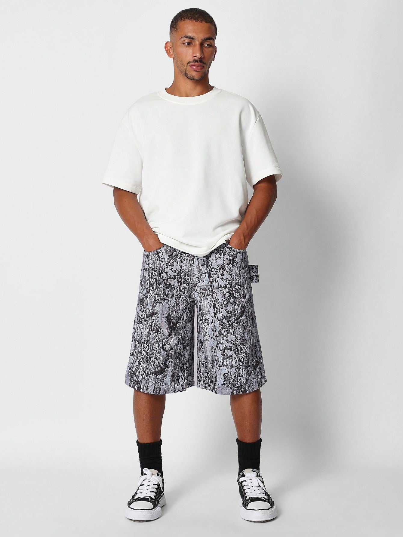 Denim Carpenter Short With All Over Print