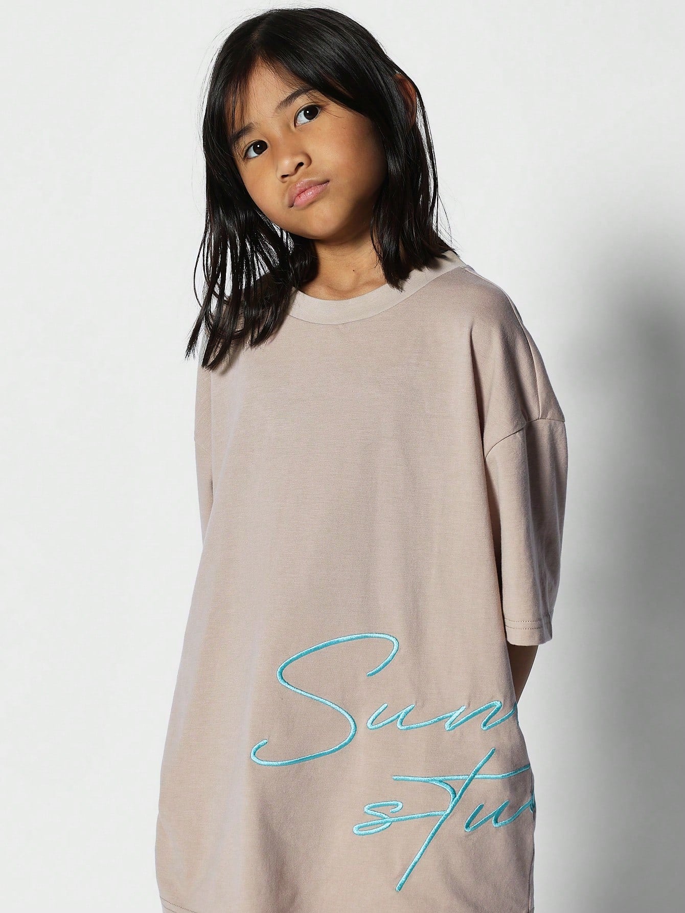 Tween Girl Oversized Fit Tee With Wrap Around Print