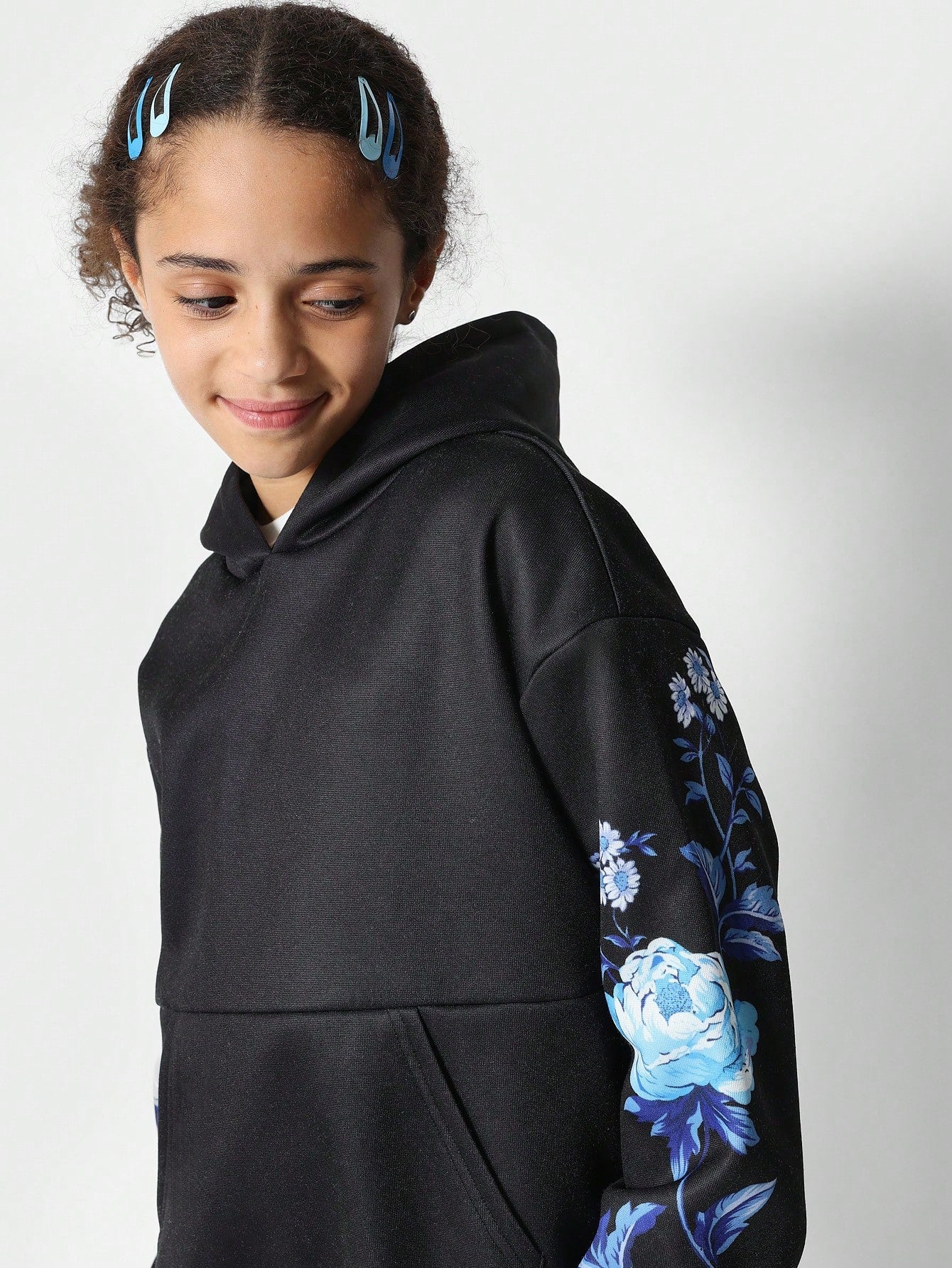 Tween Girls Overhead Hoodie With All Over Floral Print