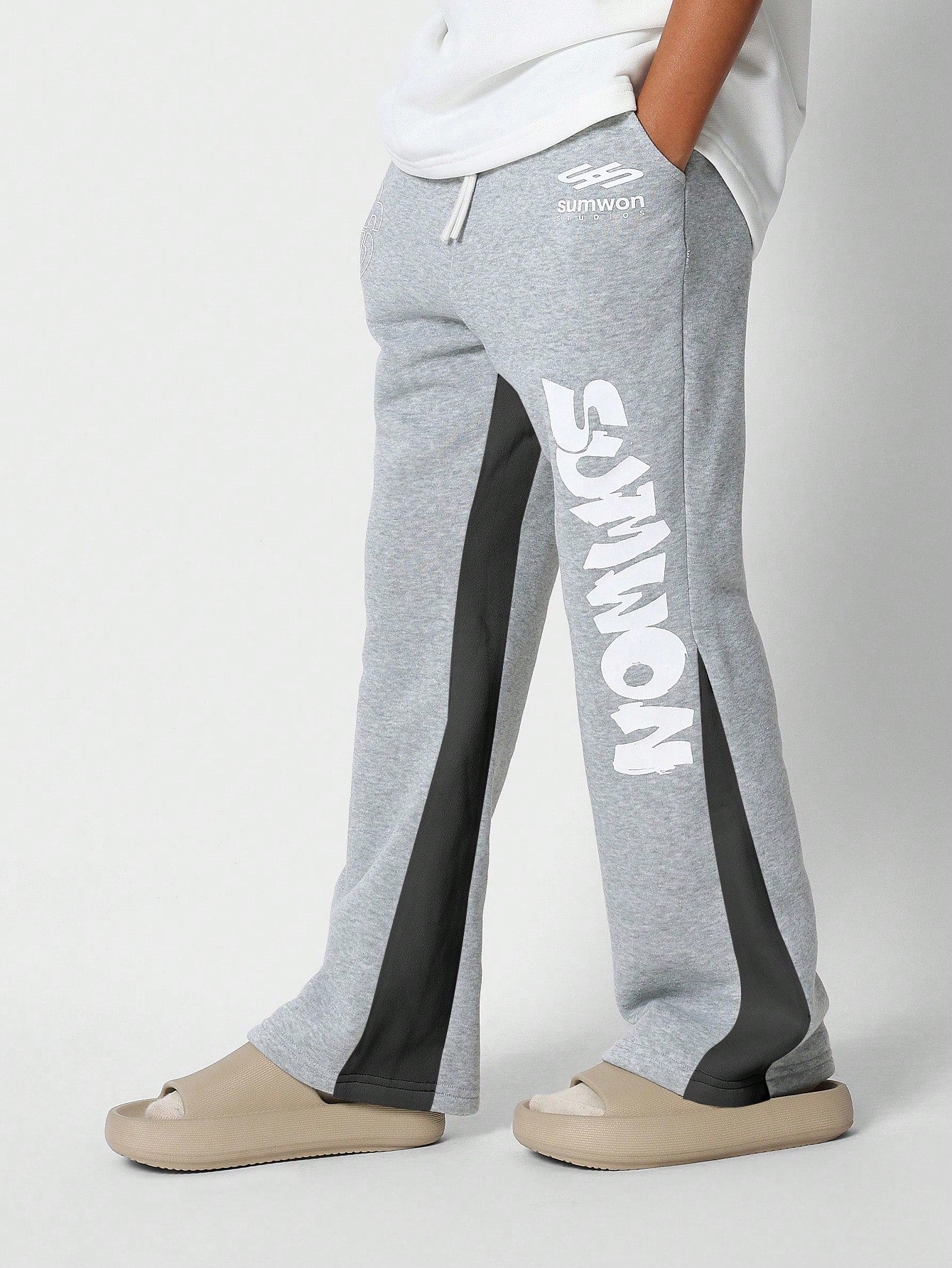 Tween Girl Flared Fit Colour Block Jogger With Print