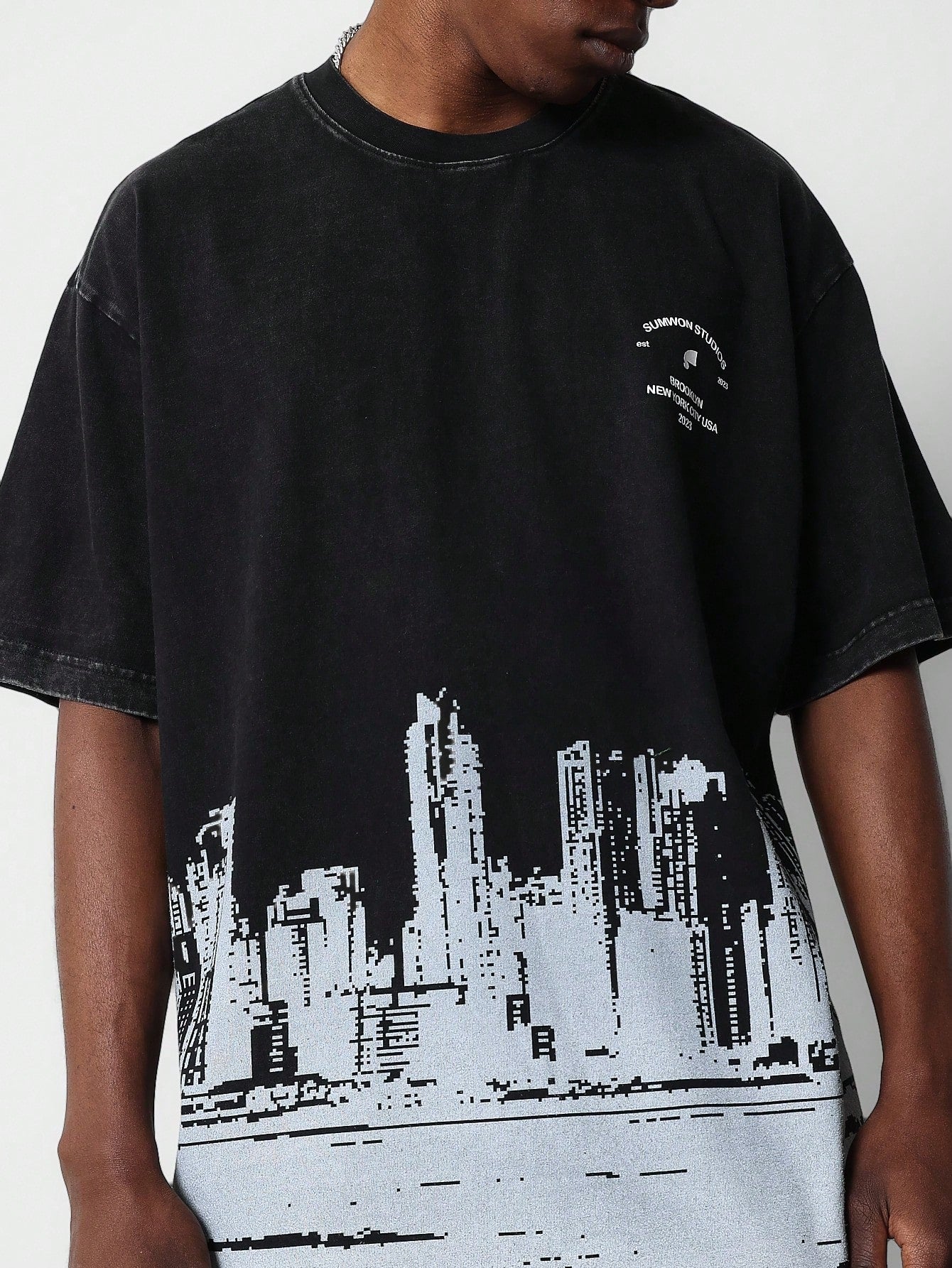 Regular Fit Short Sleeve Washed Tee With Skyline Print