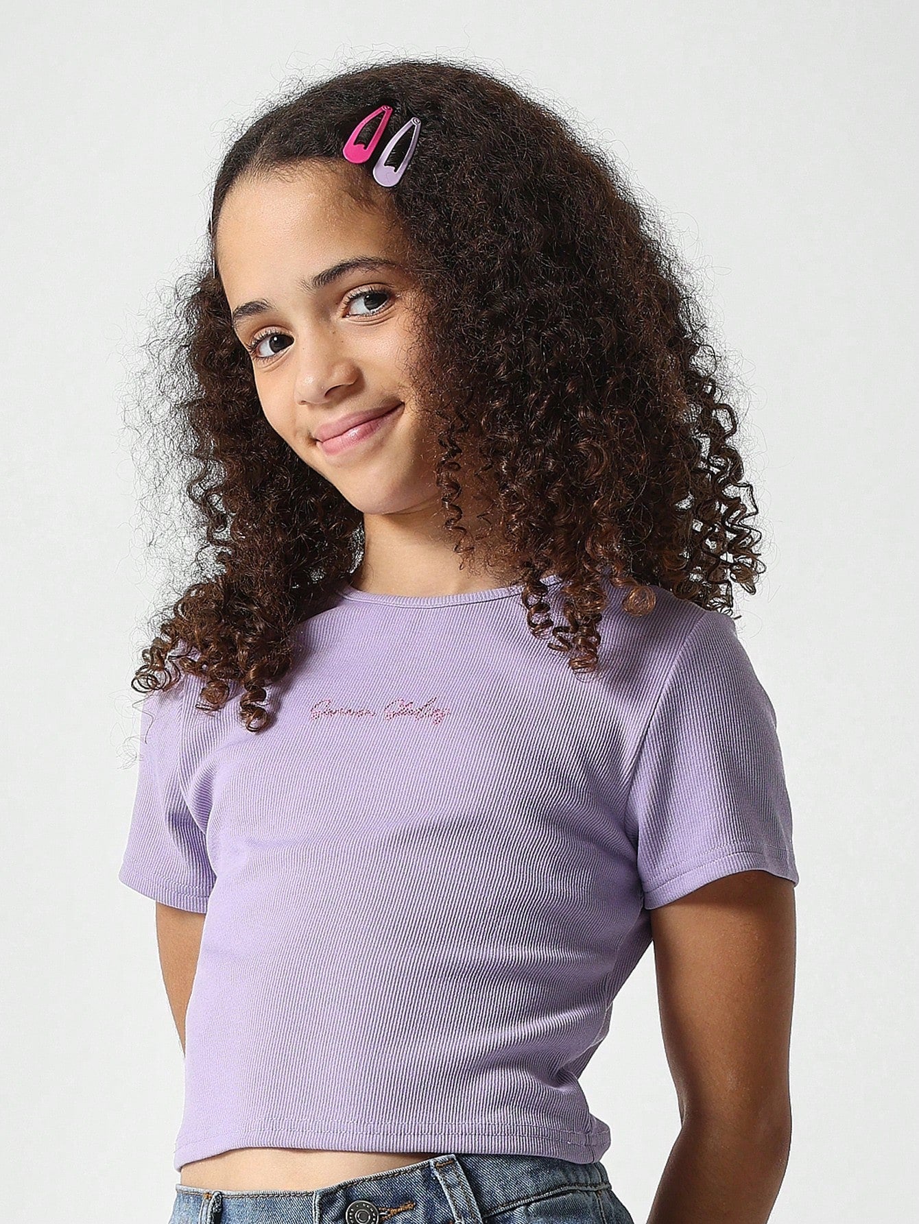 Tween Girls Ribbed Crop Fit Tee With Embroidery