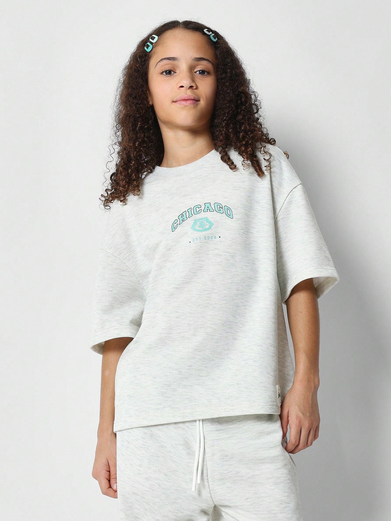 Tween Girls Oversized Fit Tee With Front Graphic And Jogger 2 Piece Set