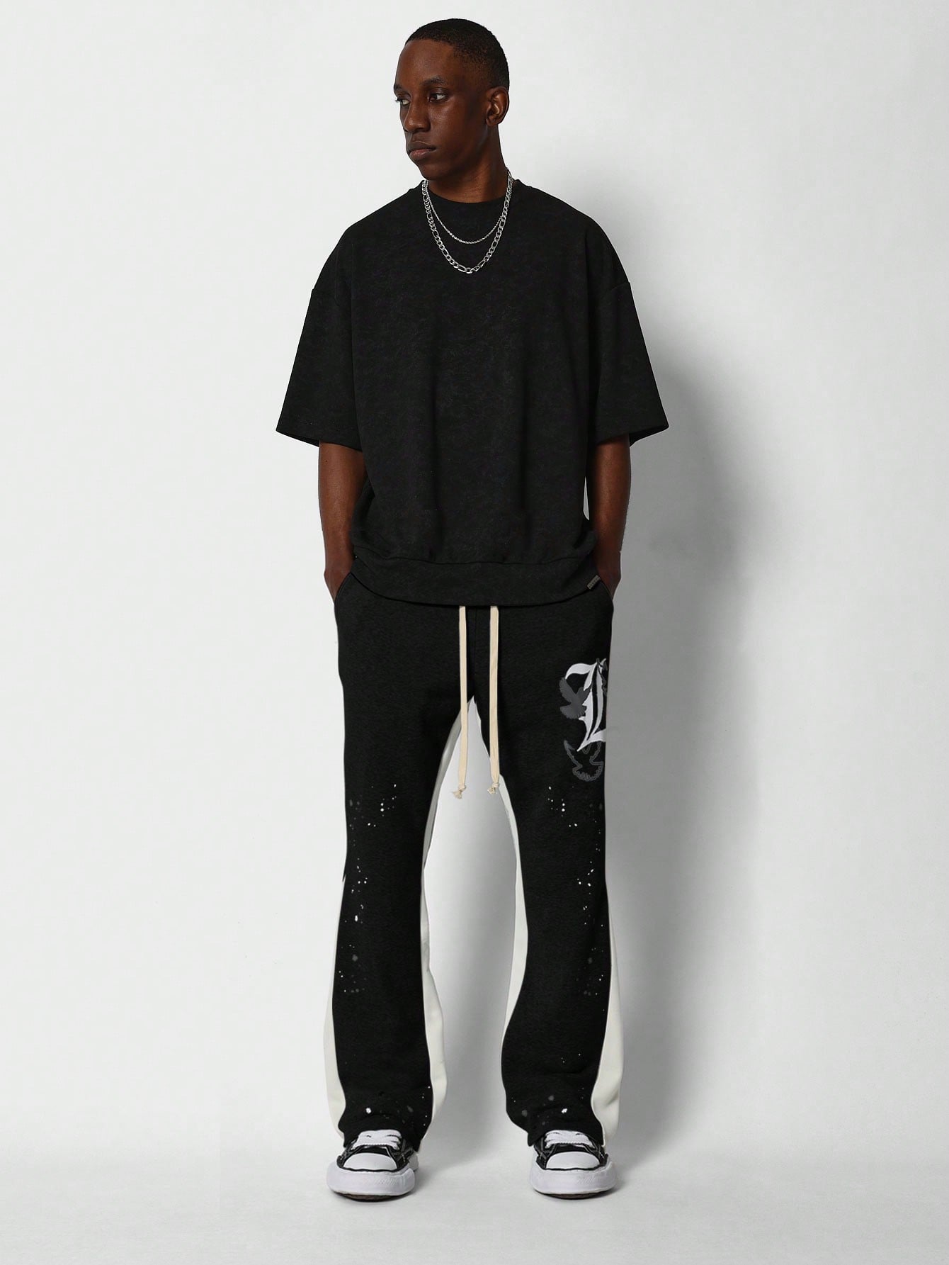 Flare Fit Colour Blocked Jogger Pant With Front LA Graphic