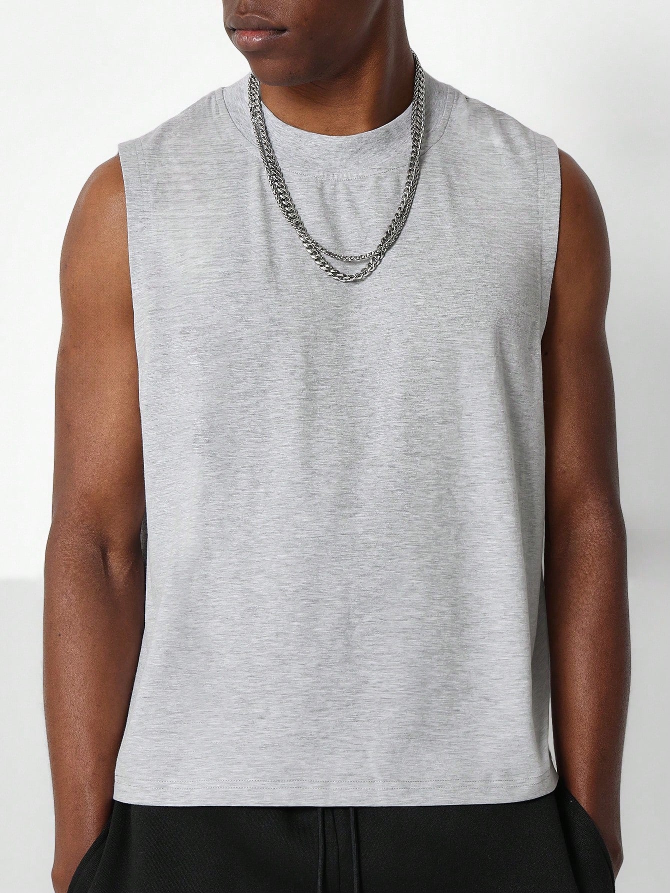 Crop Fit Raw Edge Tank