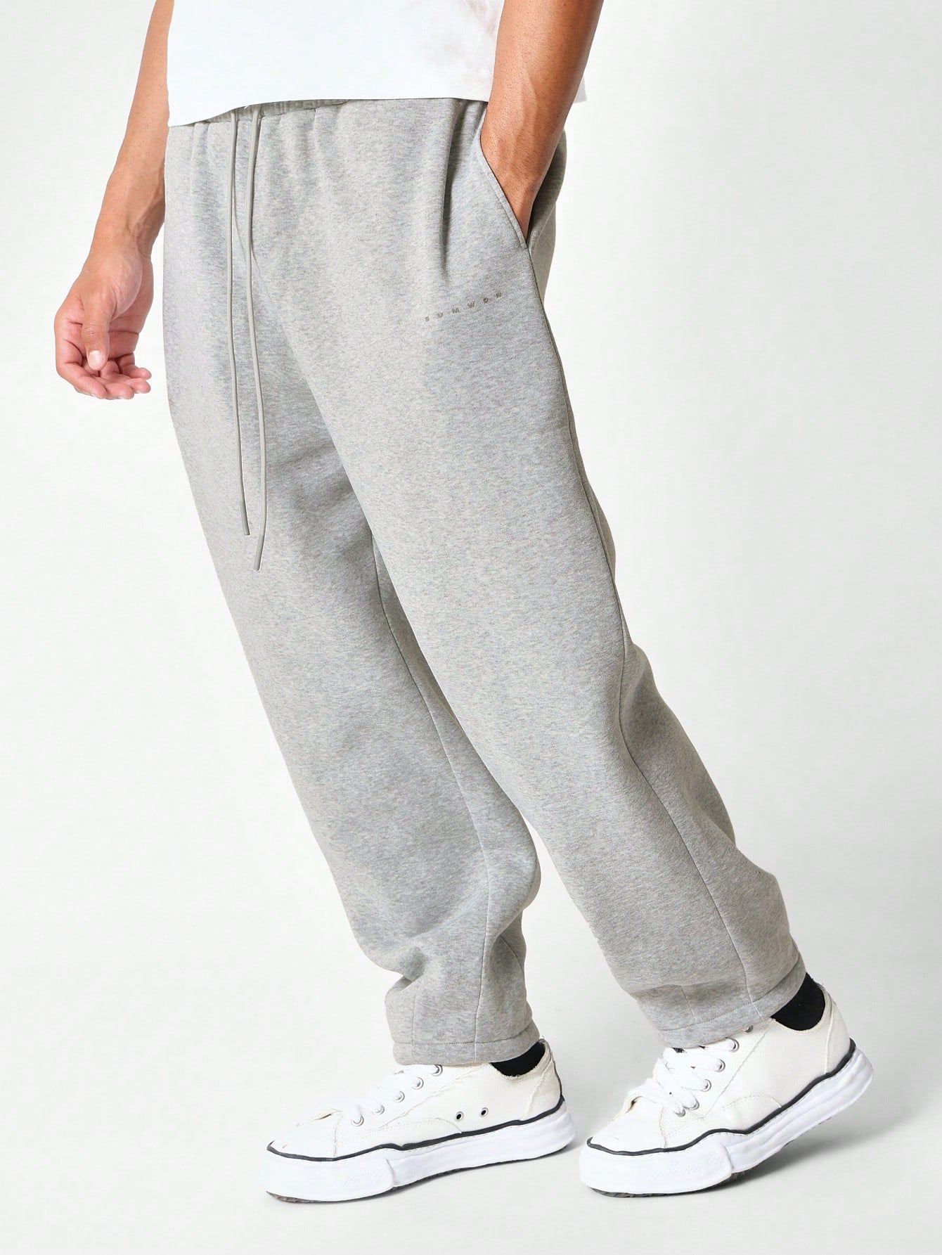 Loose Fit Baggy Jogger With Hem Pleats