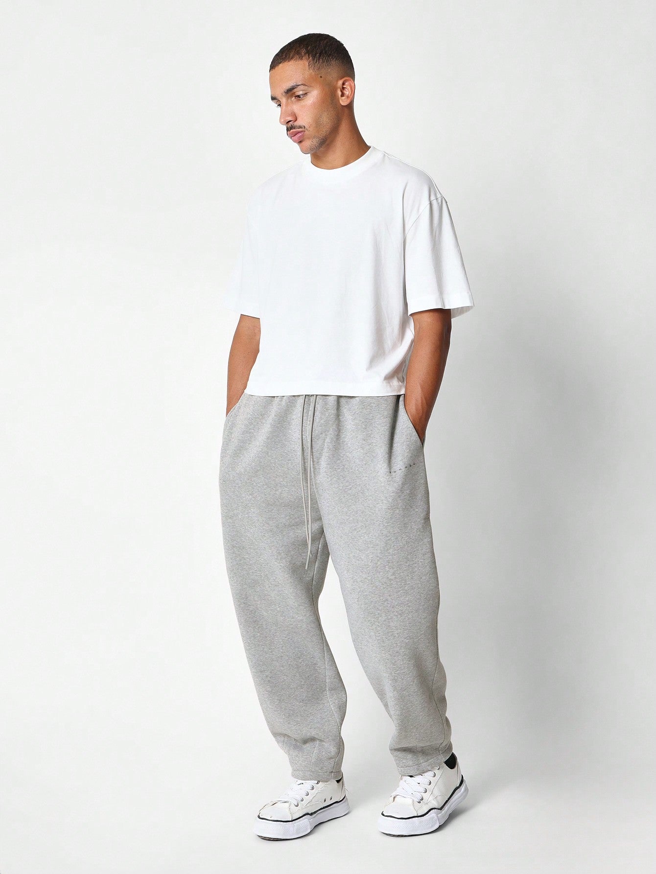 Loose Fit Baggy Jogger With Hem Pleats