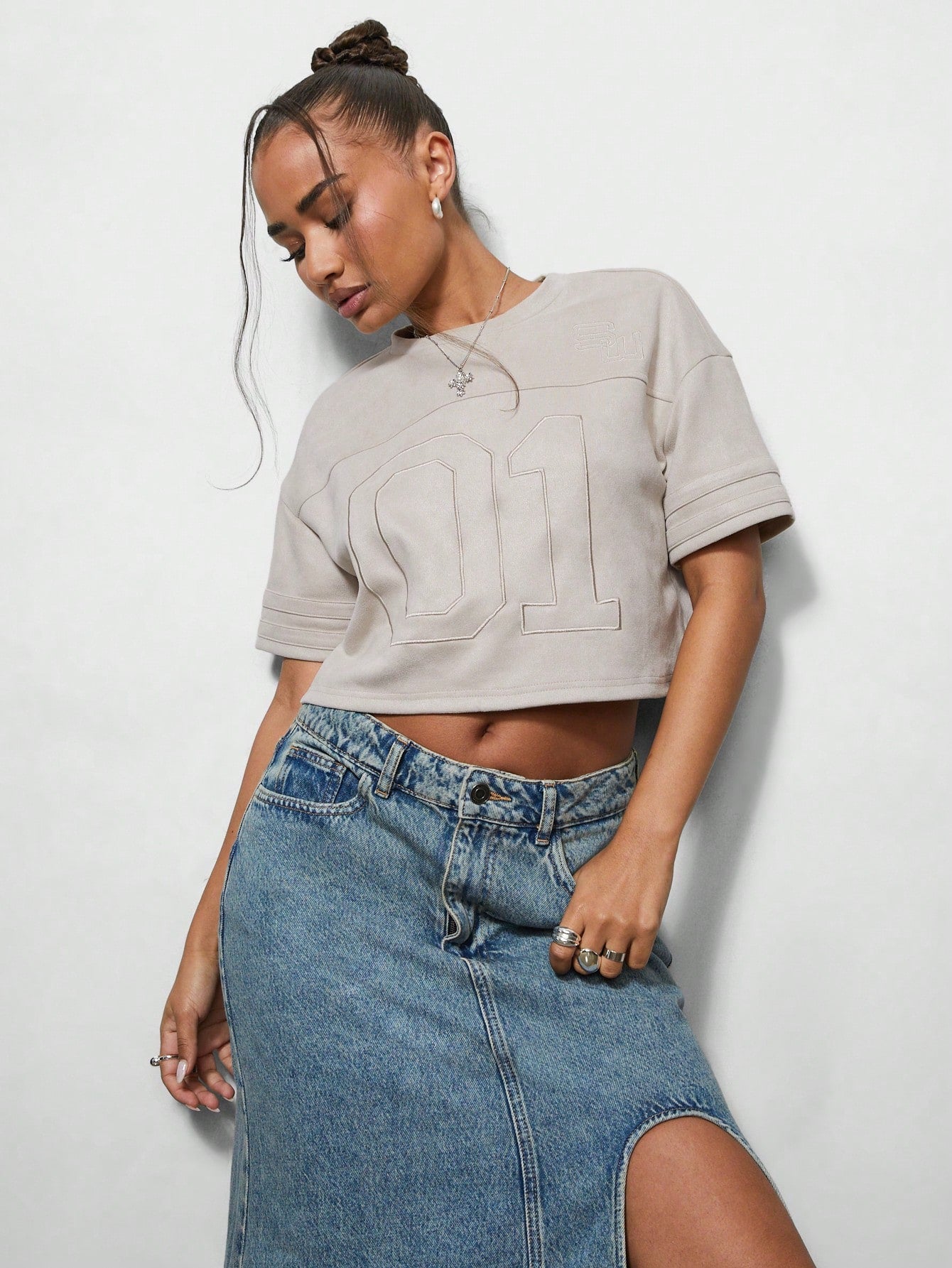 SUMWON WOMEN Suedette Drop Shoulder Boxy Crop T-Shirt With Front Embroidery