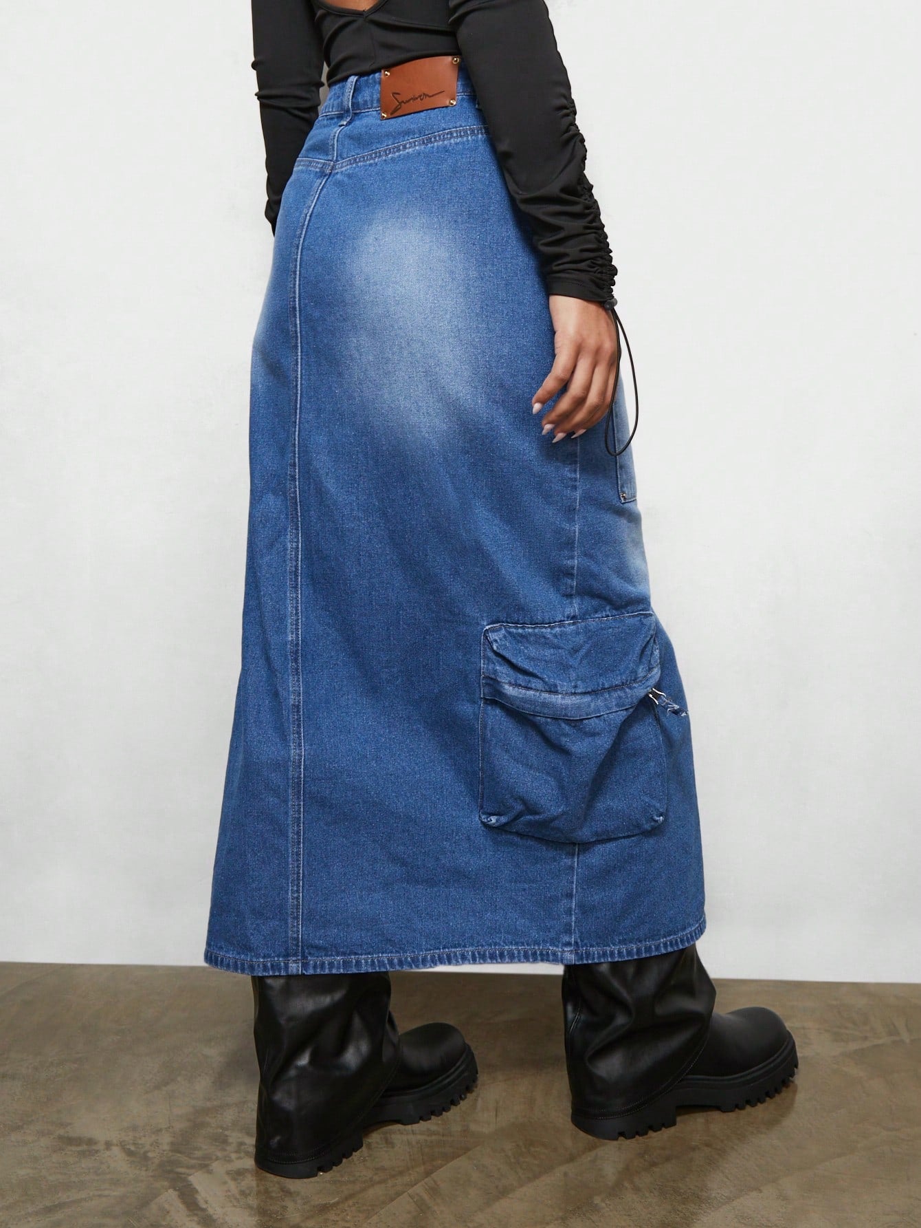 SUMWON WOMEN Denim Cargo Faded Skirt