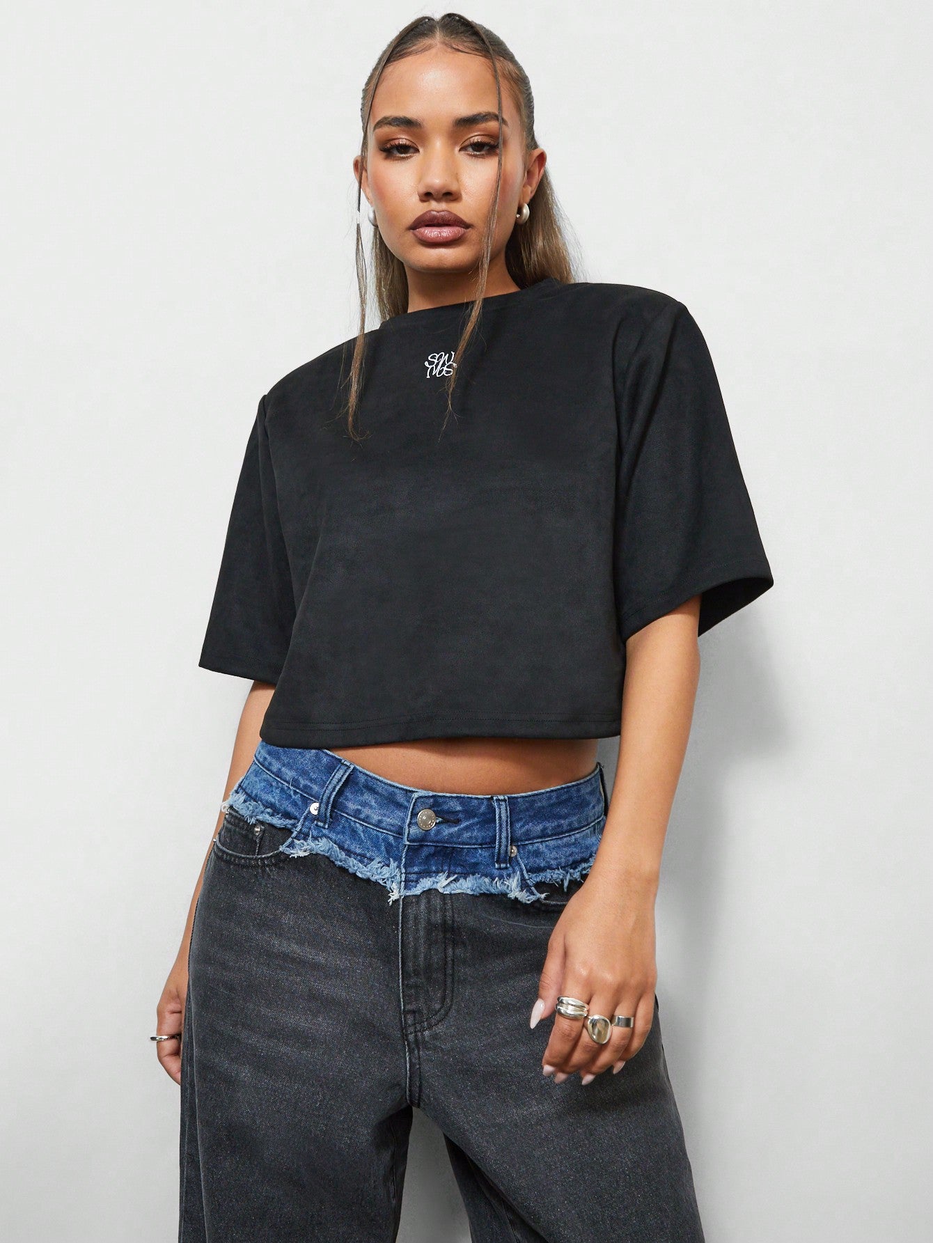 SUMWON WOMEN Suedette Shoulder Pad Crop Tee