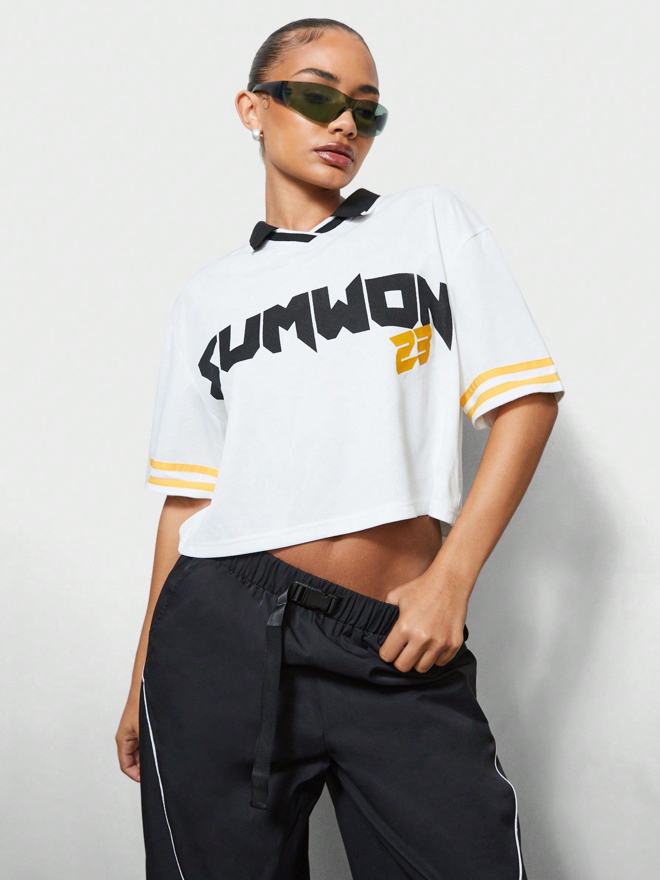 SUMWON X WOMEN Crop Polo Baller Tee With Contrast Graphic