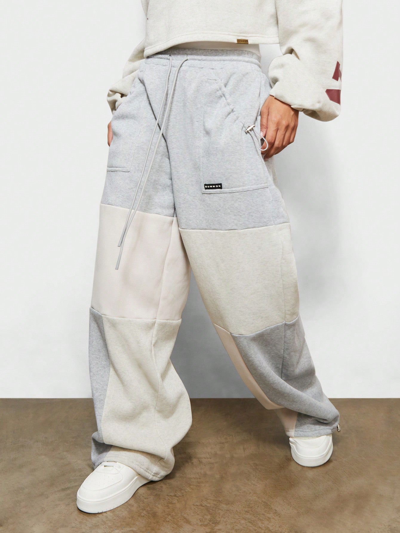 SUMWON WOMEN Colour Blocking Sweatpants With Bungy Cord Pocket Details