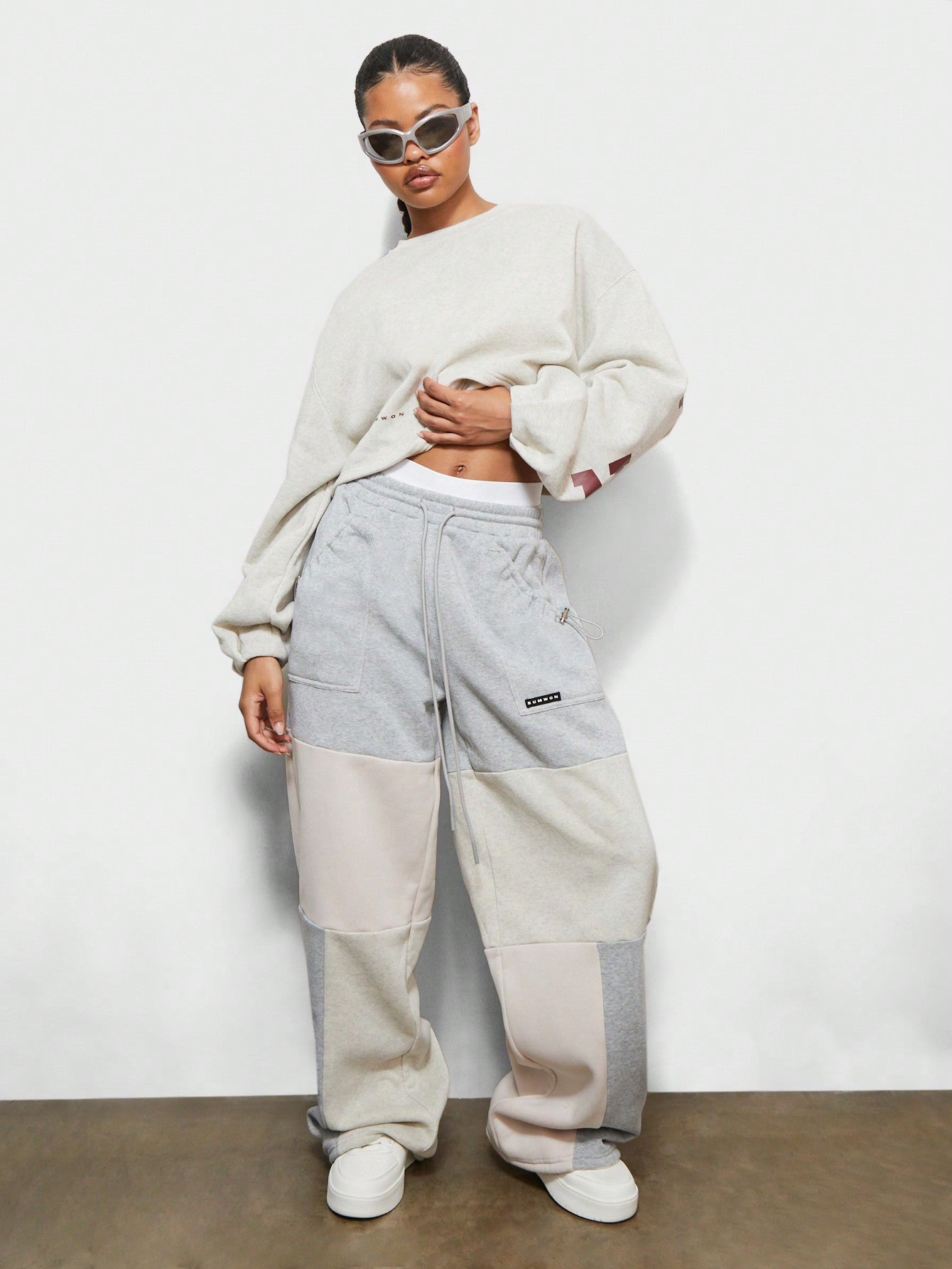 SUMWON WOMEN Colour Blocking Sweatpants With Bungy Cord Pocket Details