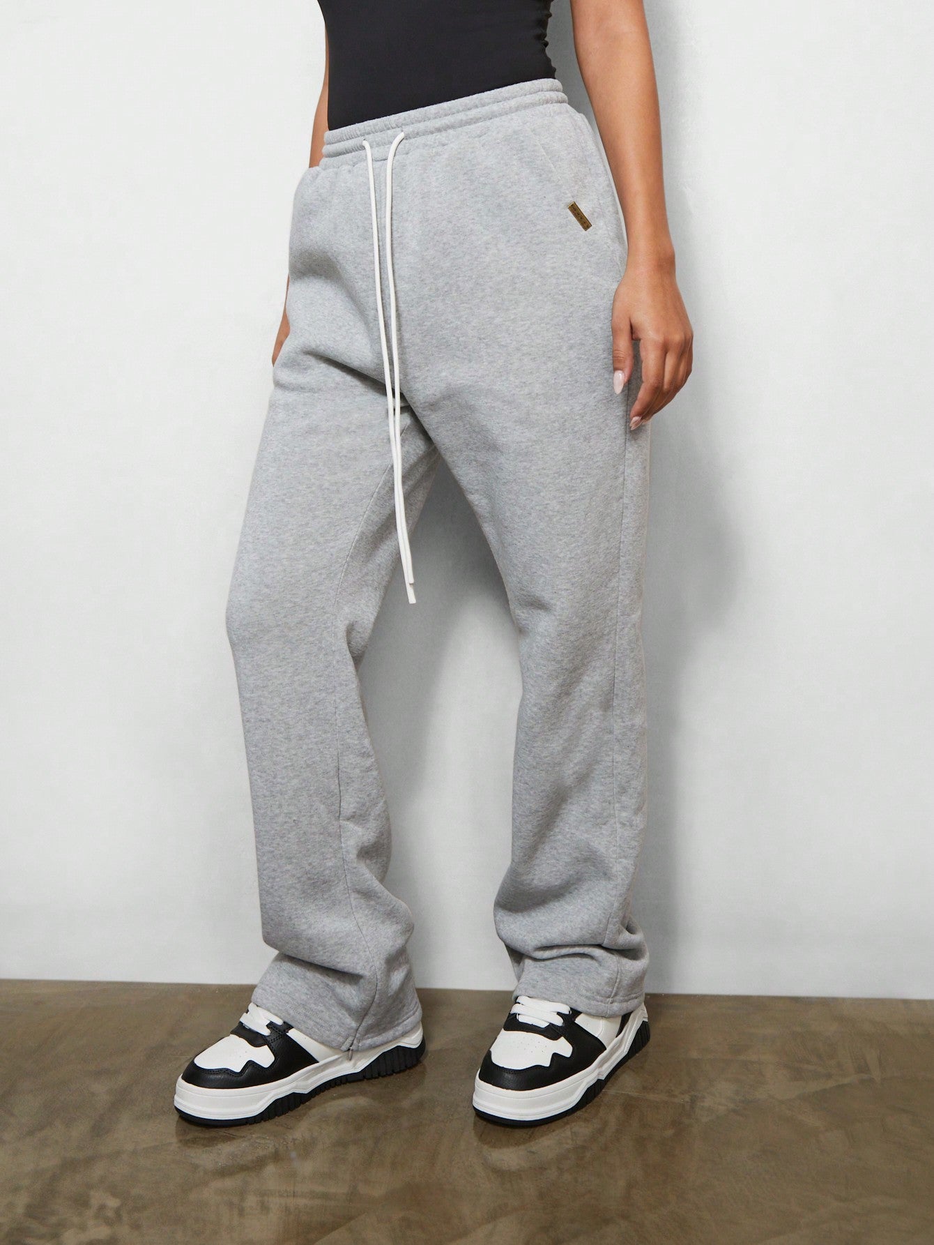 SUMWON WOMEN Straight Fit Pull On Jogger Sweatpants With Draw Cords