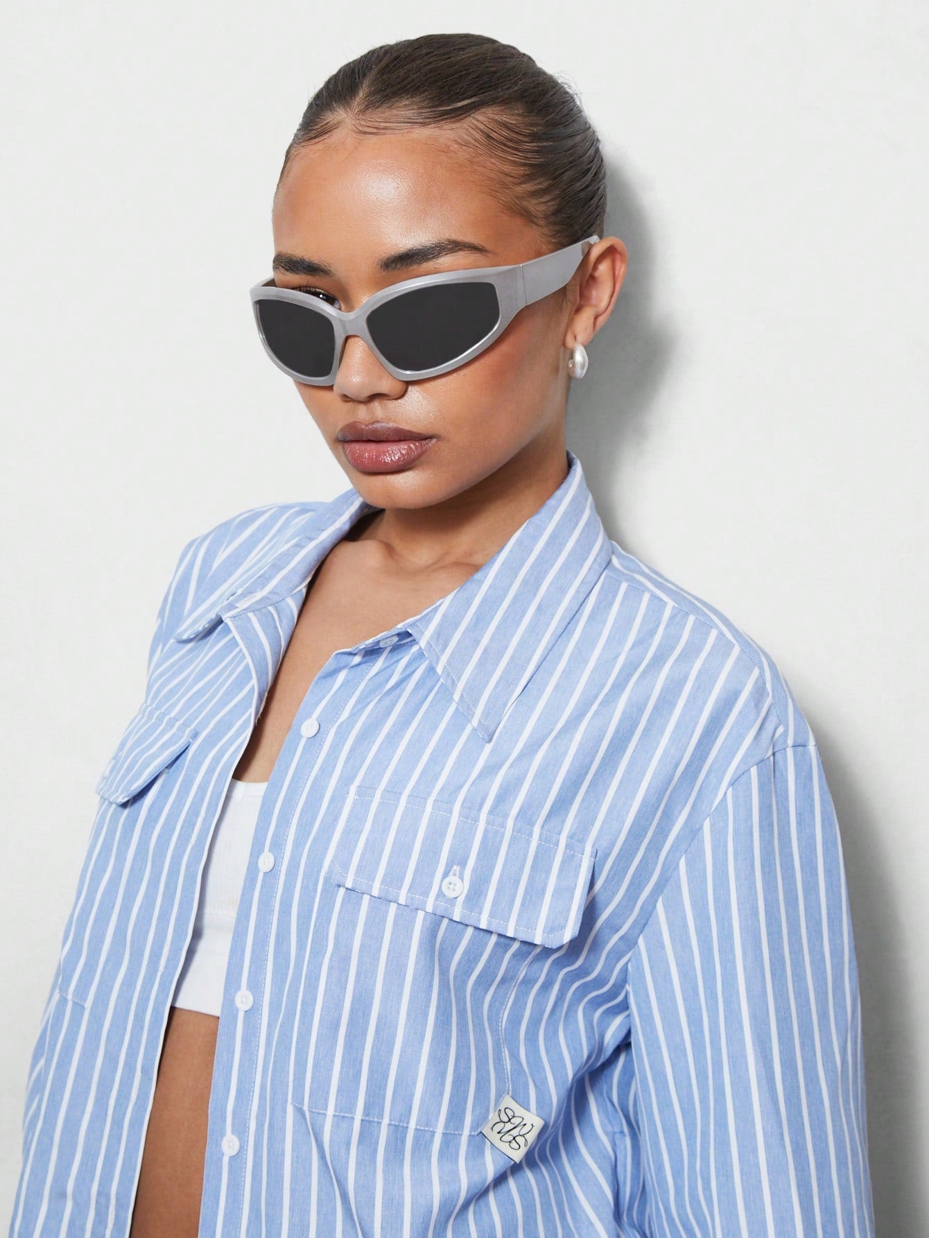 SUMWON WOMEN Crop Fit Drop Shoulder Pinstripe Shirt