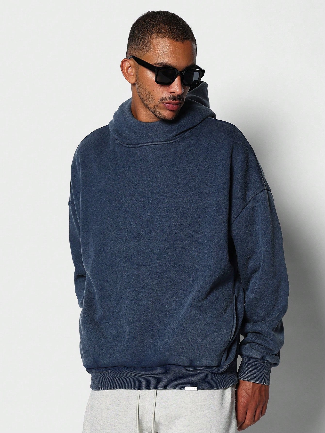 Regular Fit Overhead Washed Super Premium Heavyweight Essential Hoodie