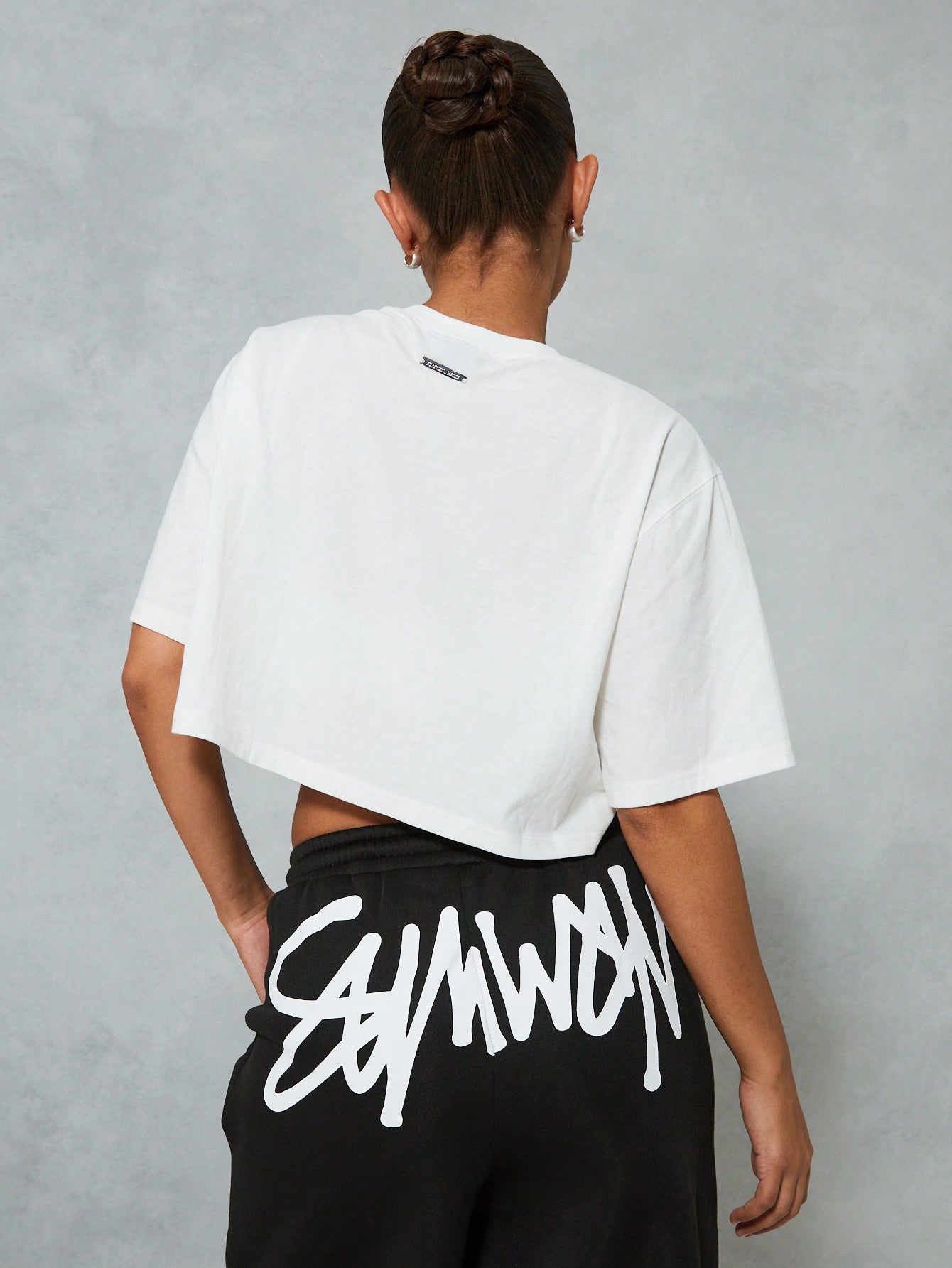 SUMWON WOMEN Boxy Crop Graphic Print Tee