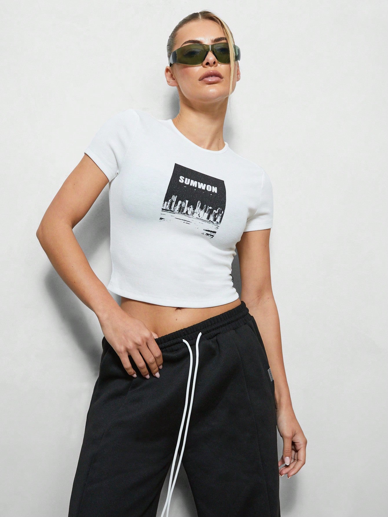 SUMWON X WOMEN Crop Fit Fitted Tee With Front Print