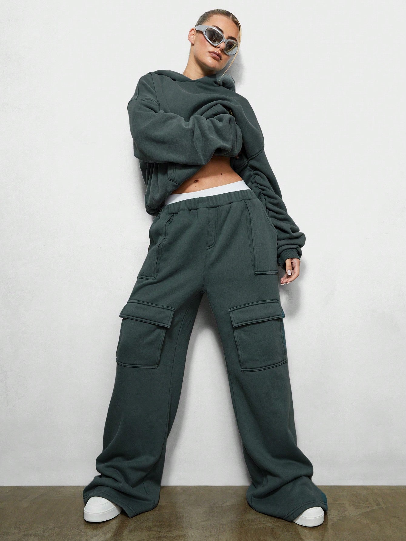 SUMWON WOMEN Wide Leg Washed Utility Sweatpants