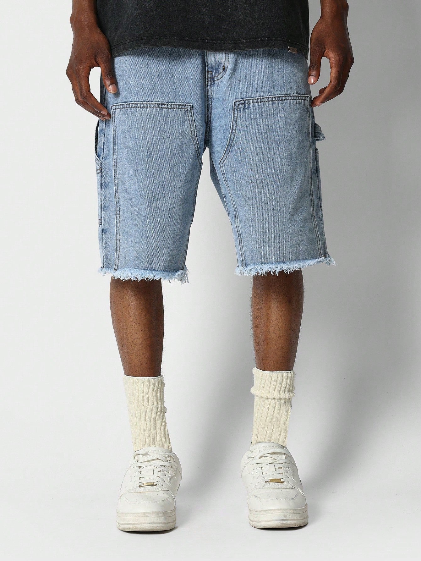 Denim Short With Carpenter Pocket Details