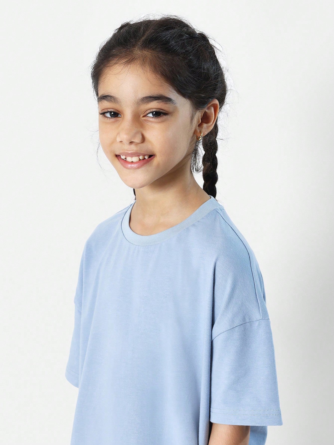 Tween Girl Regular Fit Essential Tee