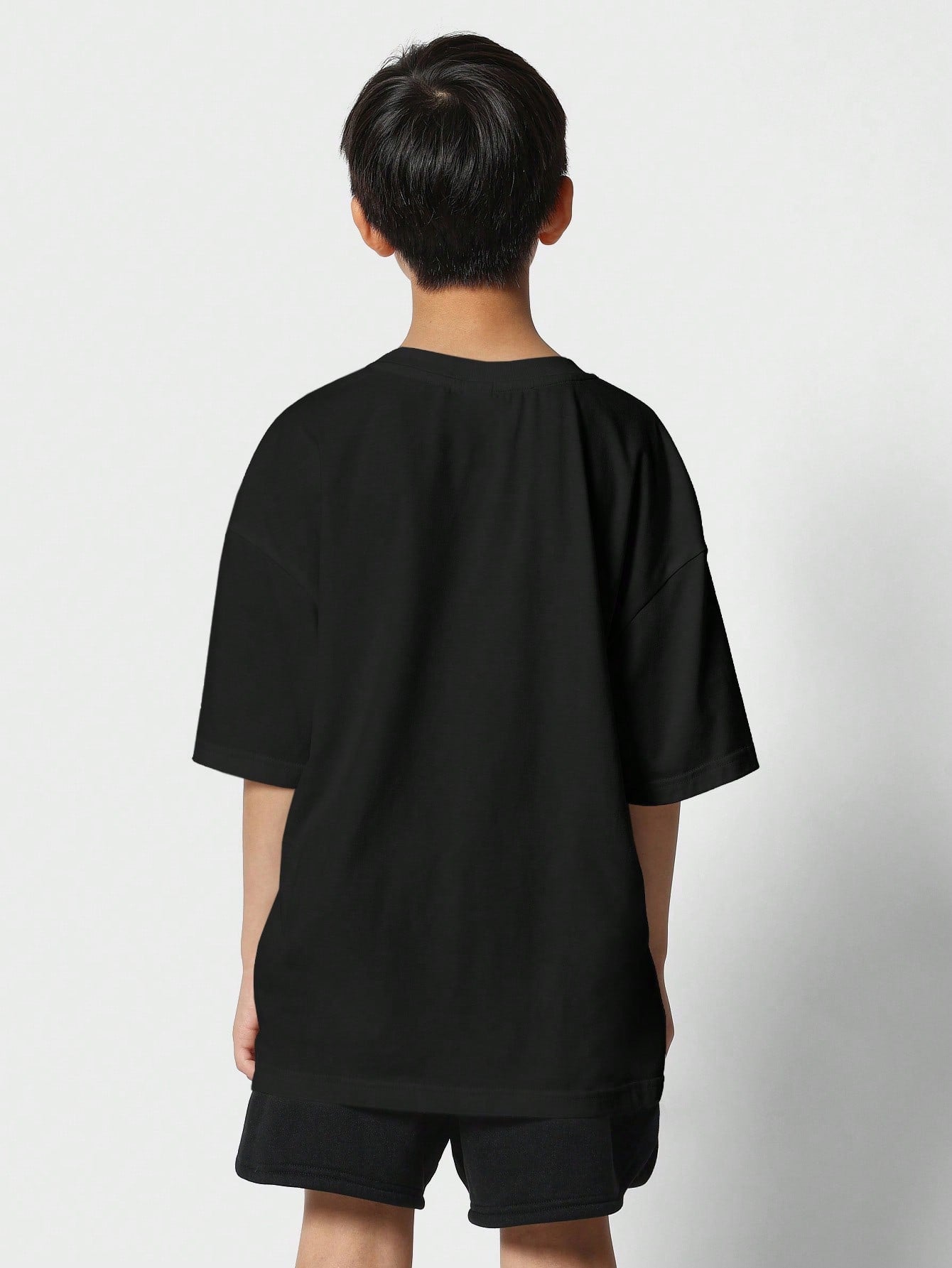 Tween Boys Regular Fit Essential Tee