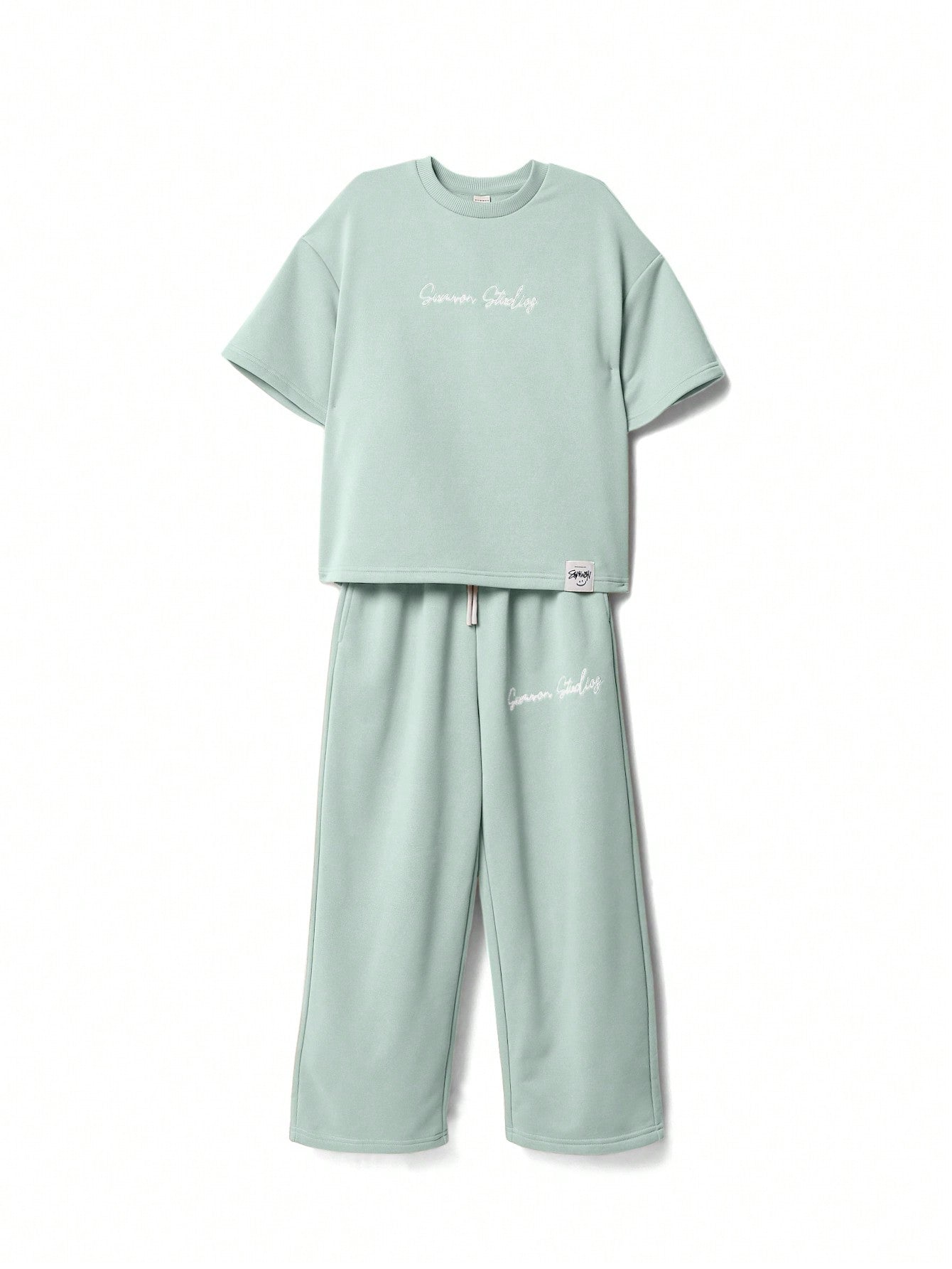 Tween Girl T-Shirt With Embroidery And Straight Fit Jogger 2 Piece Set