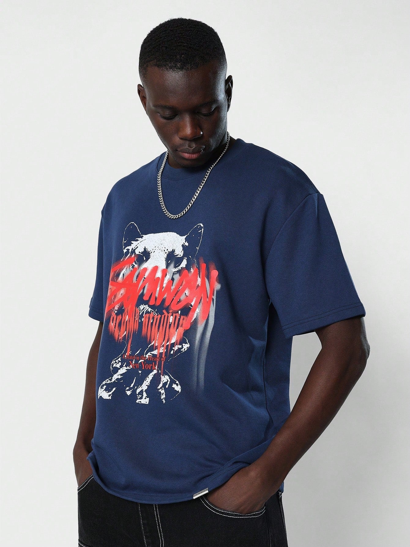 Tee With Graffiti & Animal Graphic Print