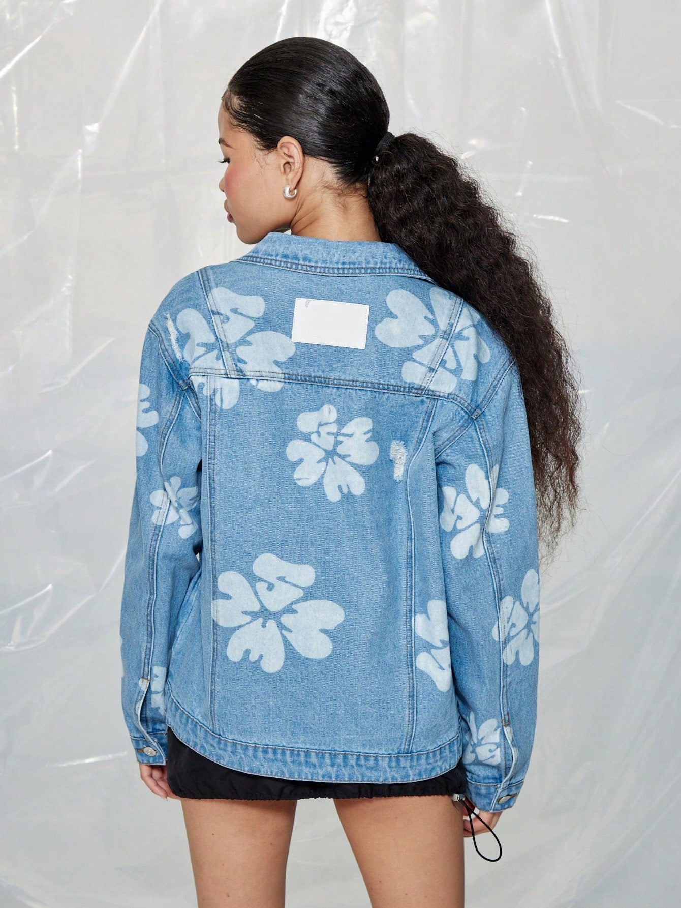 SUMWON WOMEN Floral Print Button Down Denim Jacket