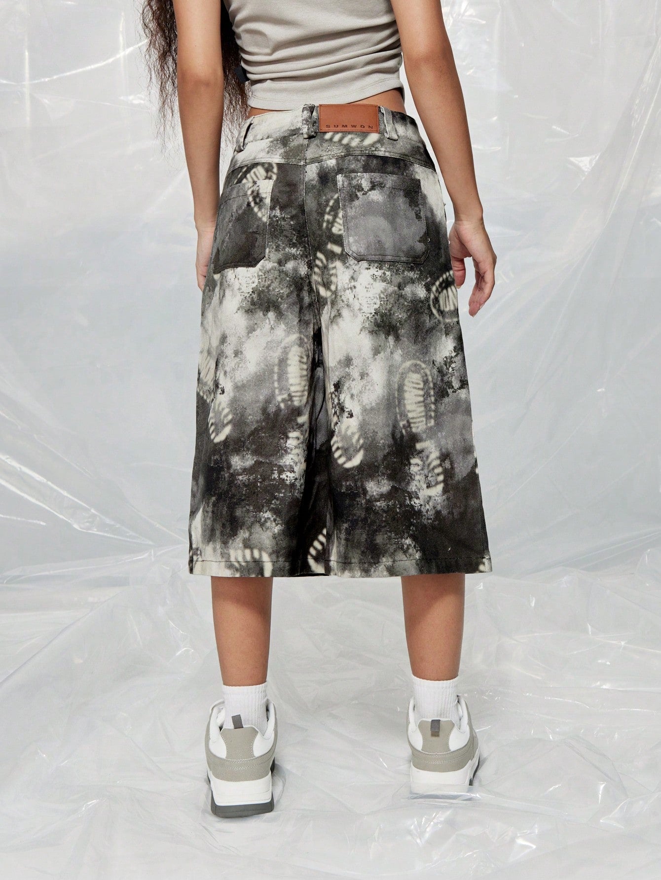 SUMWON WOMEN All Over Printed Wide Leg Jorts