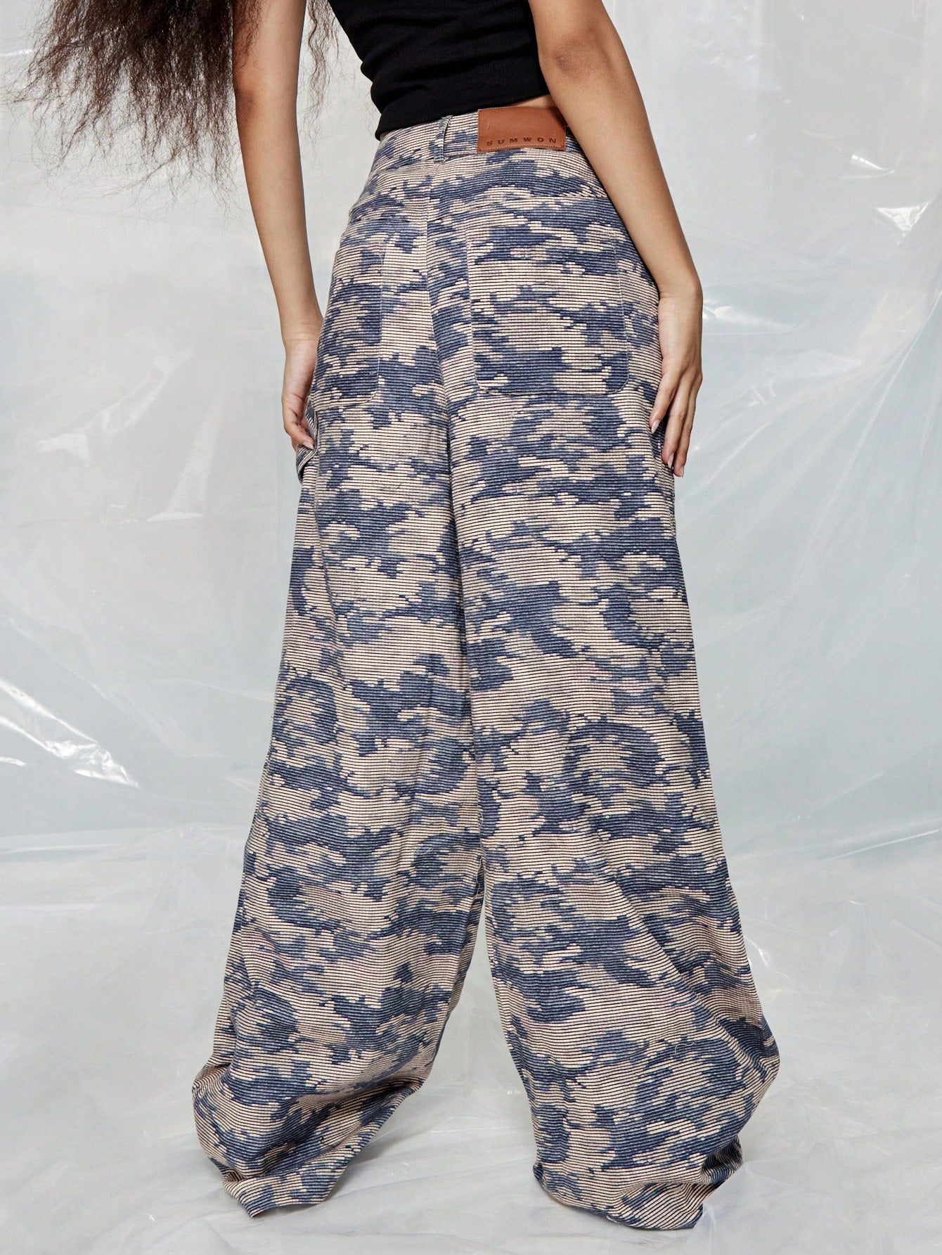 SUMWON WOMEN All Over Camo Printed Baggy Twill Carpenter Pant