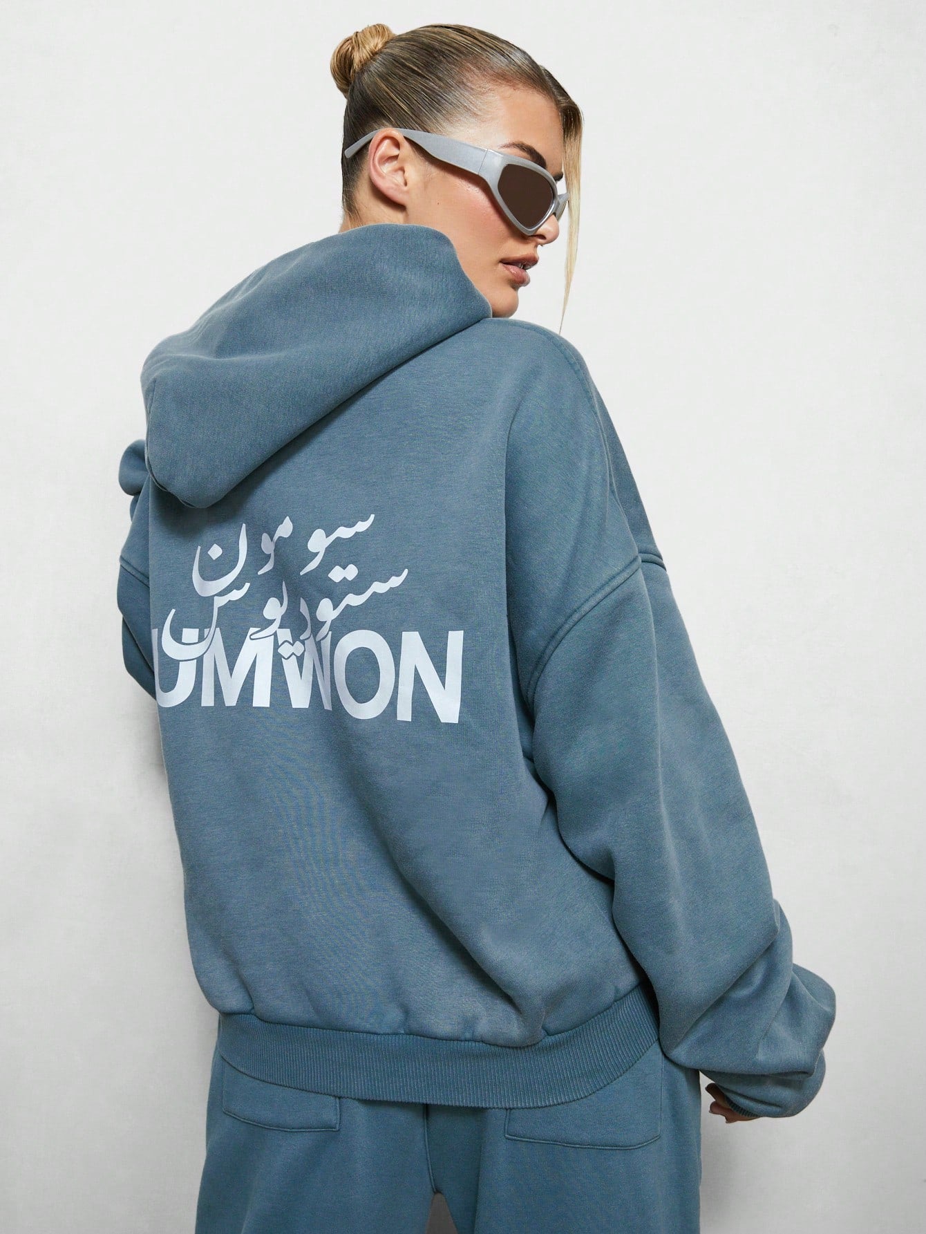 SUMWON WOMEN Oversized Fit Washed Ruched Sleeve Hoodie With Arabic Letter Graphic Print