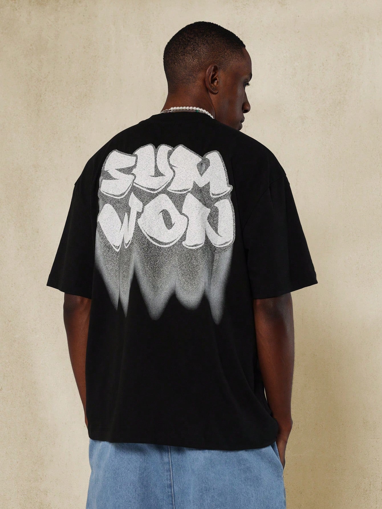 Tee With Graffiti Graphic Print For Daily Wear