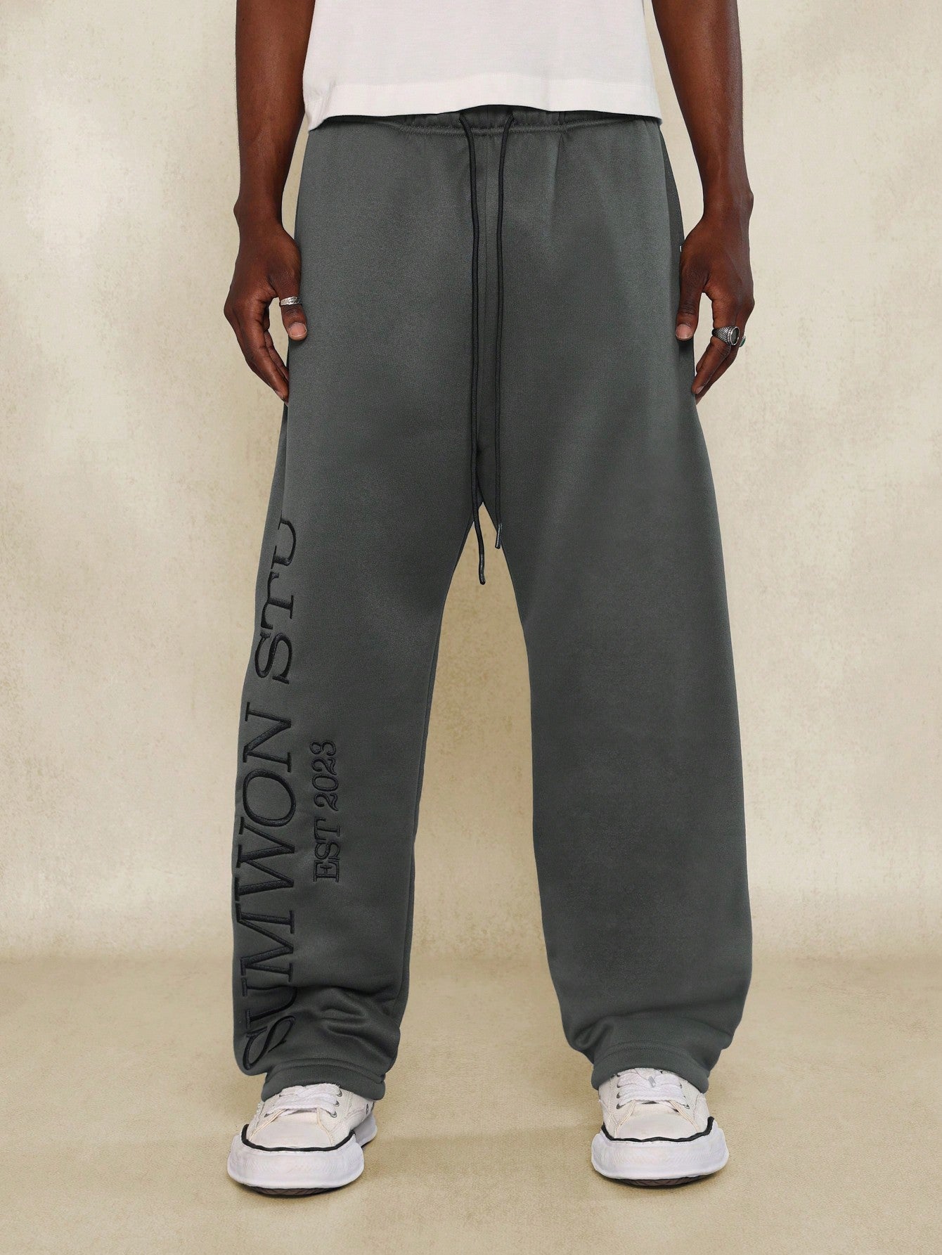 Loose Fit Baggy Jogger With Front Embroidery