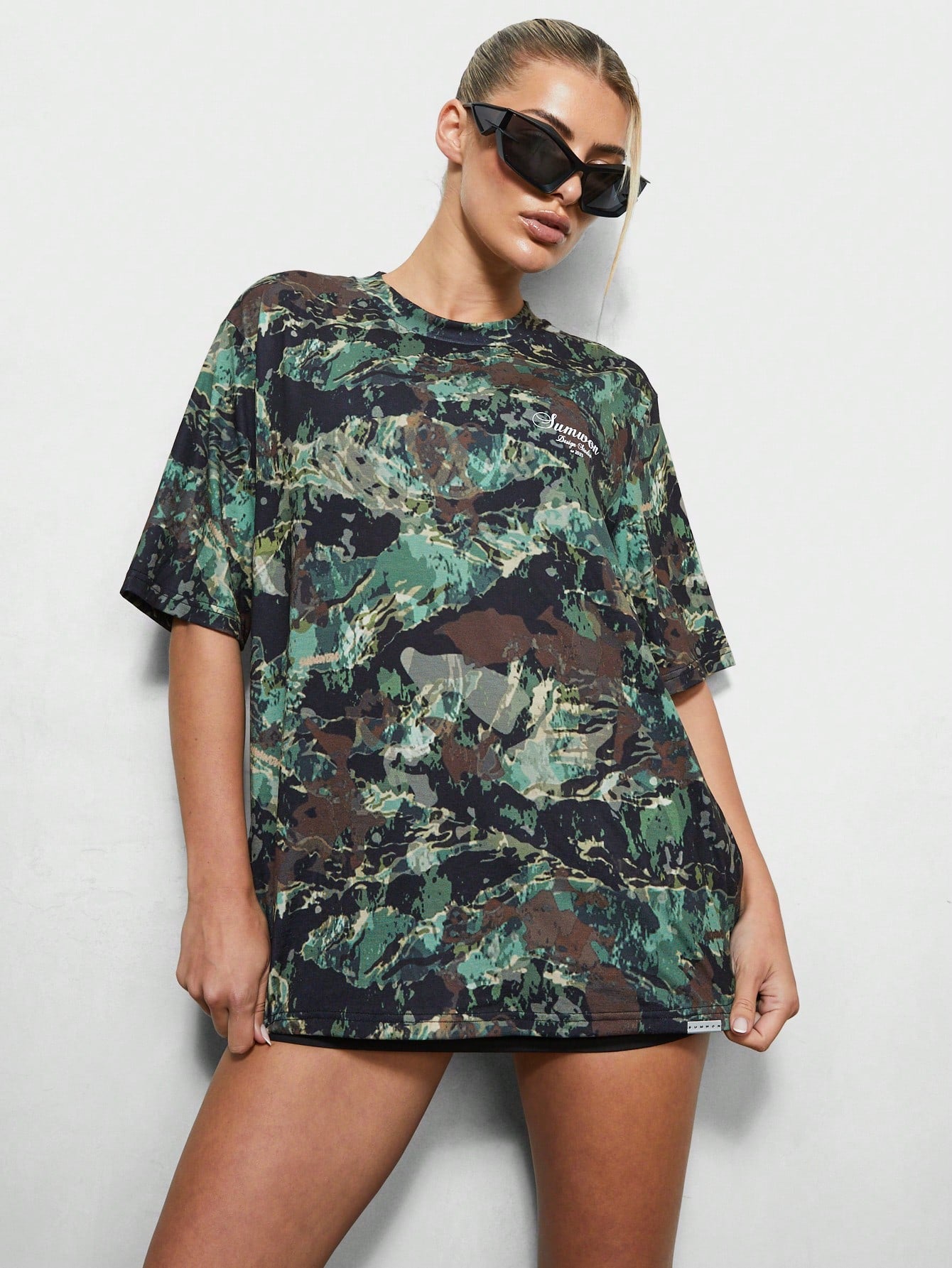 SUMWON WOMEN Camouflage Boyfriend Tee With Letter Graphic Print