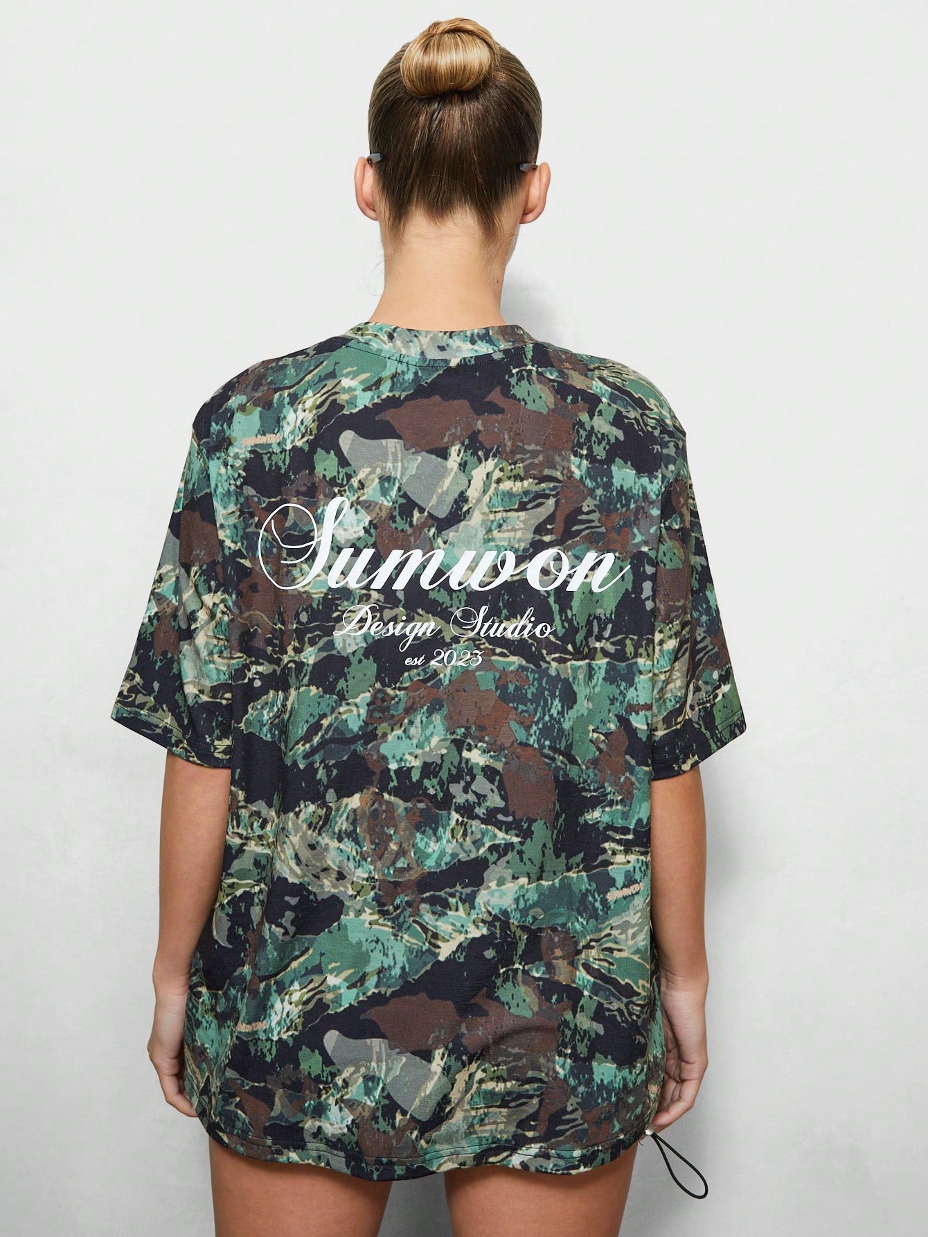 SUMWON WOMEN Camouflage Boyfriend Tee With Letter Graphic Print