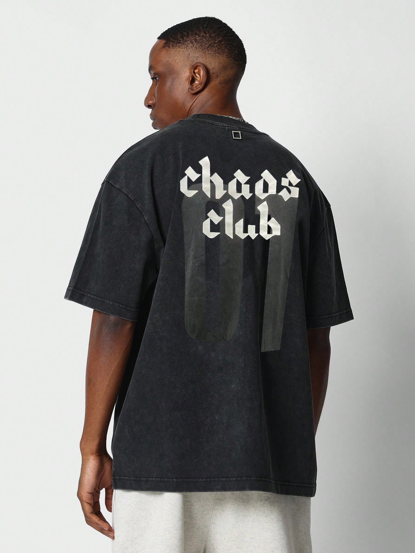 Washed Tee With Gothic Font Letter & Number Graphic Print