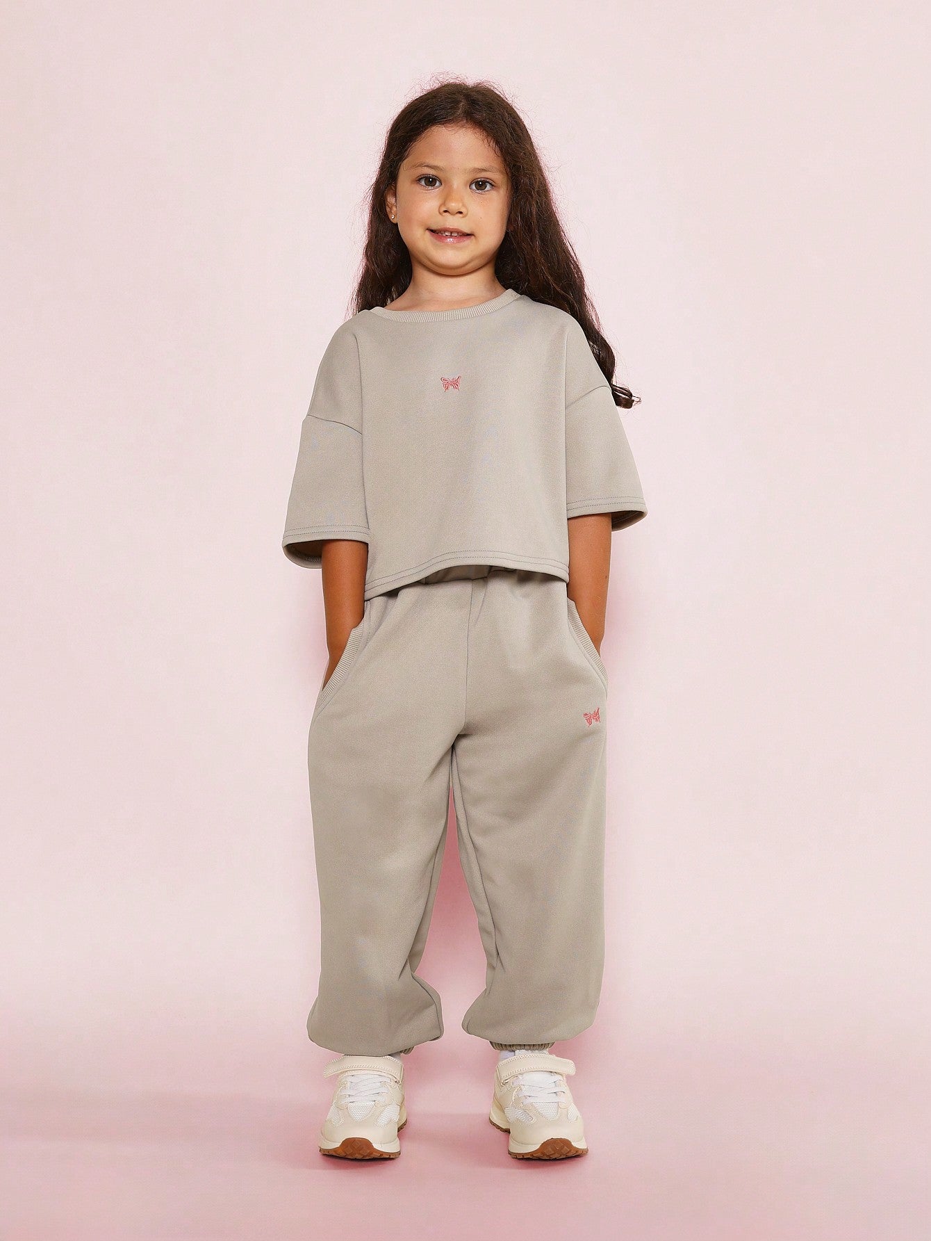 Young Girls Everyday Play Boxy Fit T-Shirt And Jogger With Butterfly Graphic Print 2 Piece Set