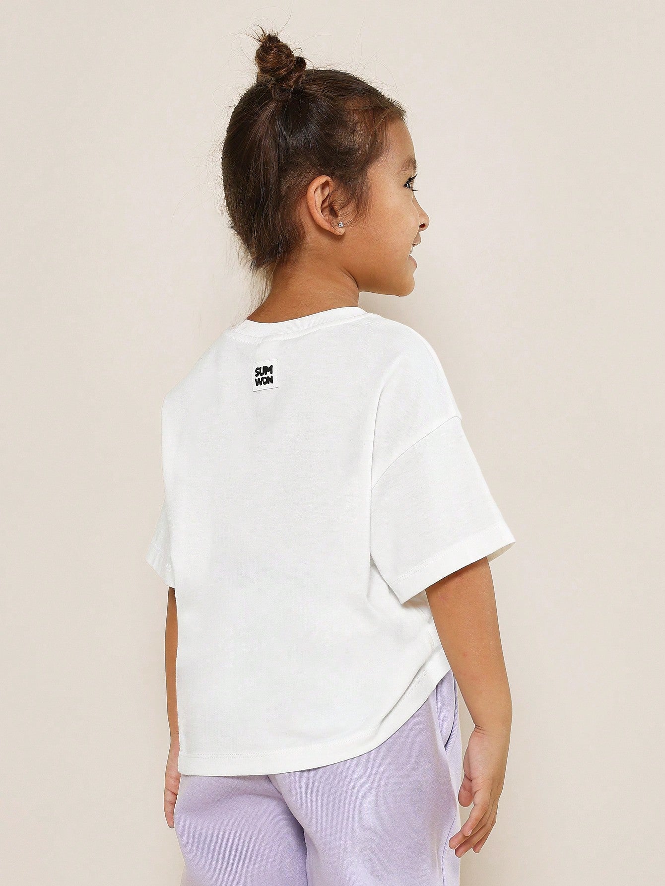 Young Girls Everyday Essentials Oversized T-Shirt With Branded Badge