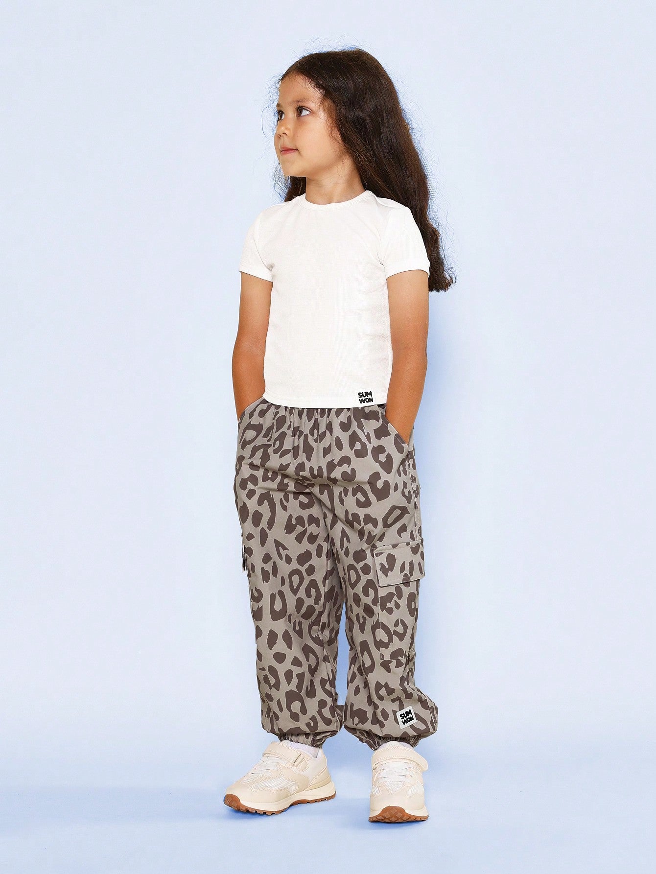 Young Girls Everyday Play 2 Piece Sporty Set With Leopard Print Jogger