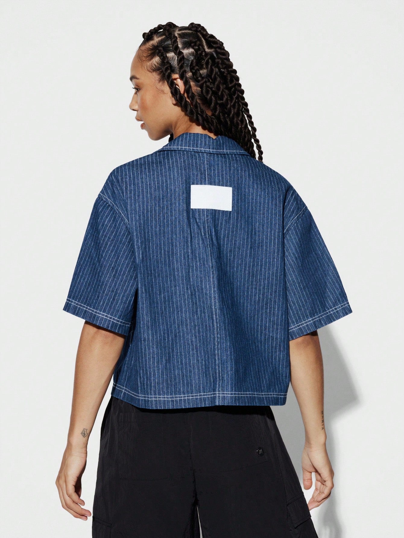 SUMWON WOMEN Boxy Crop Pinstripe Small Embroidery Denim Shirt With Contrast Stitching Detail