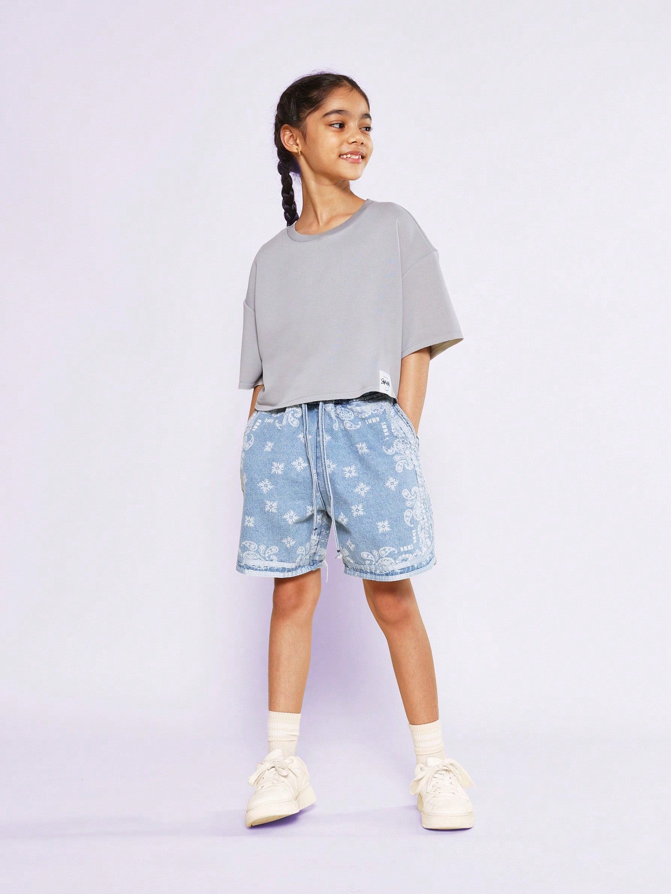 Tween Girls Crop Fit Tee With LA California Graphic Print And Raw Edge Hem/Sleeve