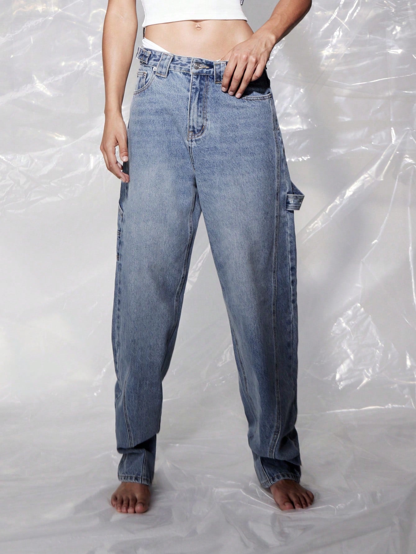 SUMWON WOMEN Denim Loose Balloon Fit Jean With Carpenter Side Panel Detail