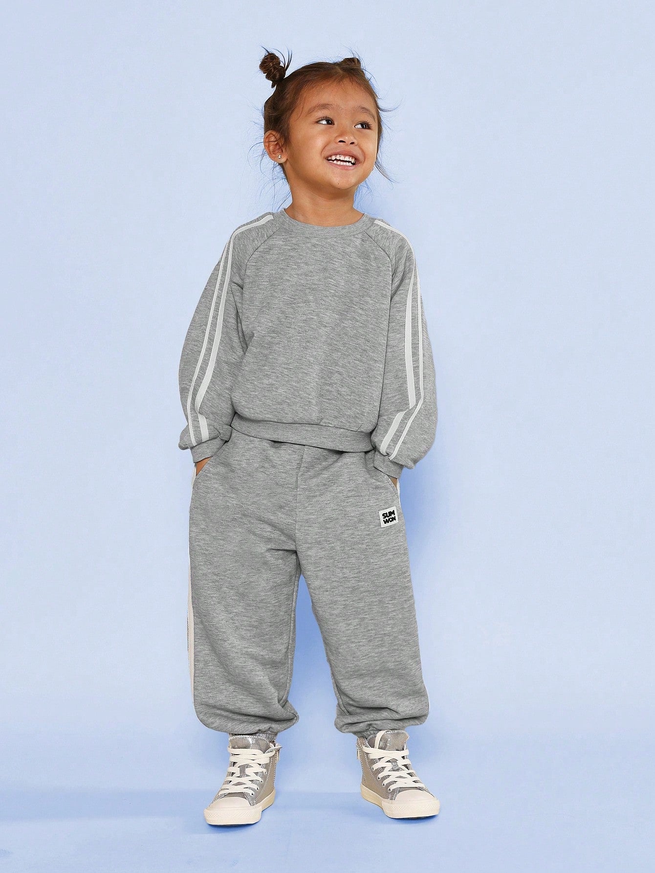 Young Girls Everyday Play Sweatshirt And 90's Jogger 2 Piece Set