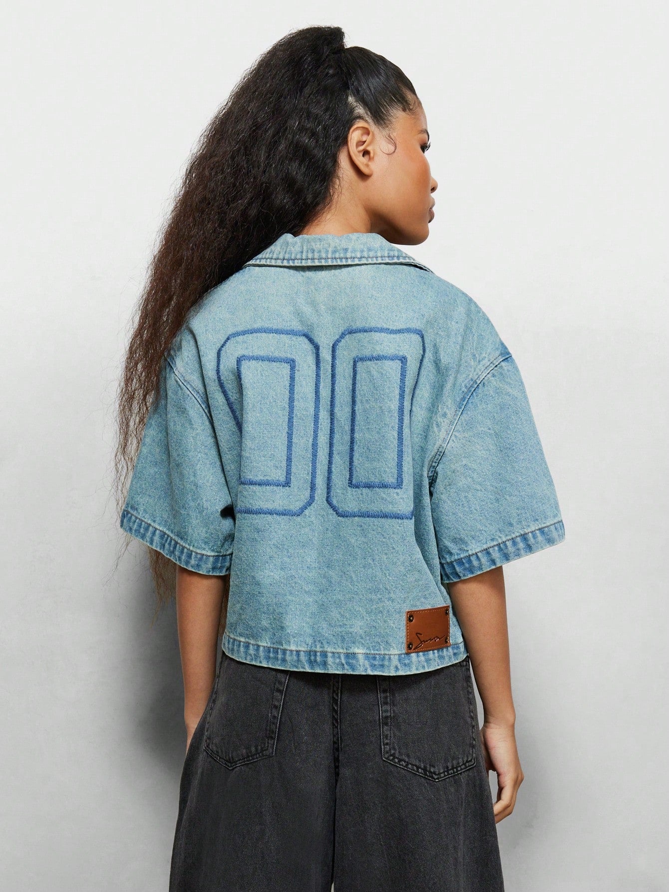 SUMWON WOMEN Wased Boxy Denim Shirt With Back Embroidery Print