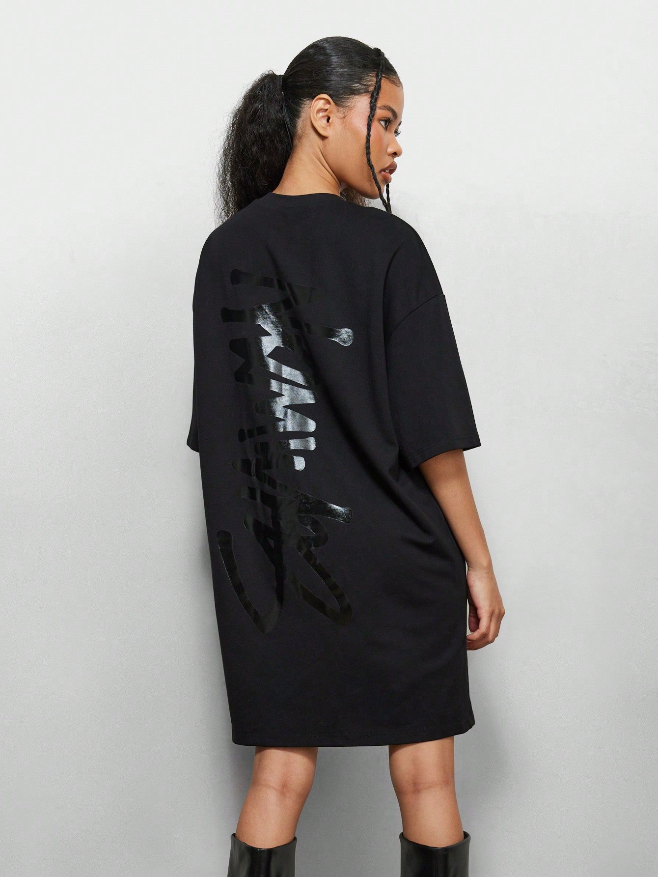 SUMWON WOMEN Tee Dress With Back Graffiti Print