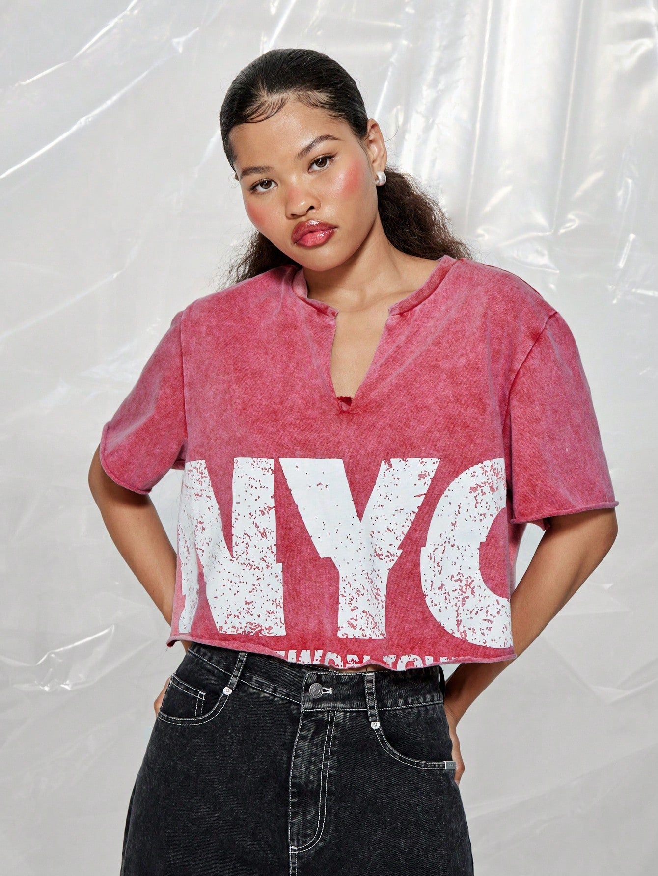 SUMWON WOMEN Notch Neck Raw Edge Crop Washed Tee With NYC Graphic Print